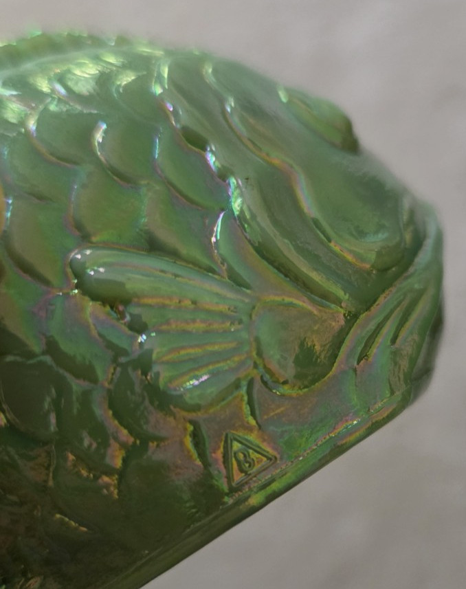 VTG Chubby Fish Seafoam Iridescent Solid Glass By Guernsey Glass Bennett RARE #8