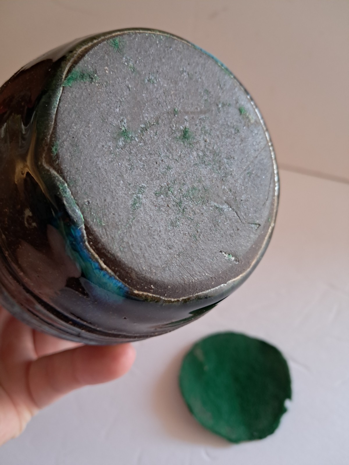Mid Century Pottery VASE Studio Unsigned Glaze Earthgrinder
