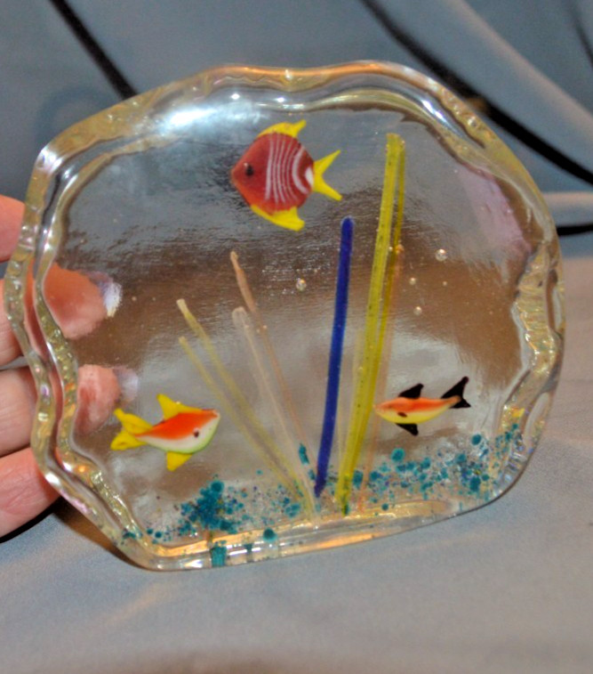 Paperweight Art Fused Glass Underwater Fish Scene Approx. 4″ x 1″ x 4″ Tall