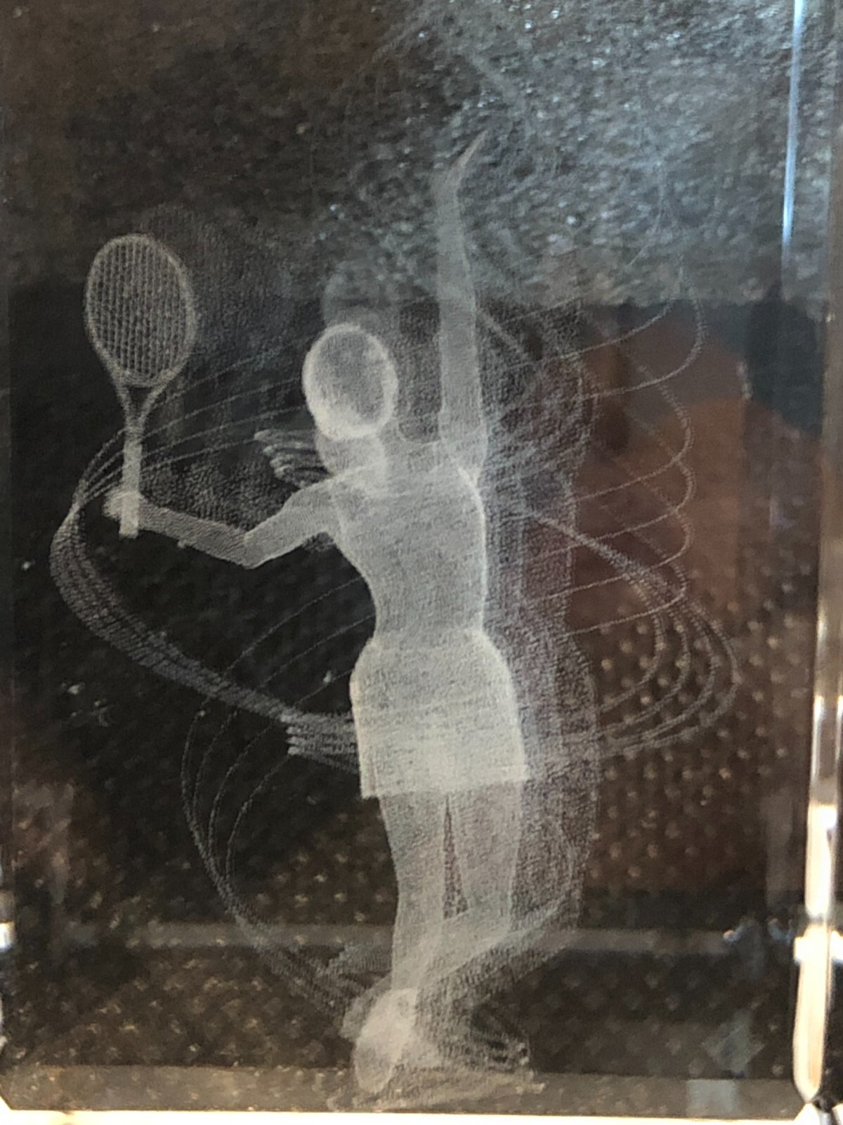 CRYSTAL IMPRESSIONS HOLOGRAM FEMALE TENNIS PLAYER SERVING 3 1/4 ” x 2 ” ISRAEL