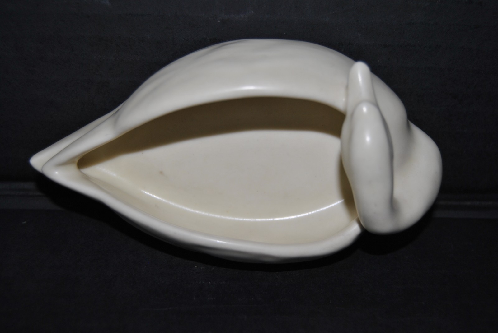 Rookwood Ivory Swan Pin Tray 1933 Shape #1213