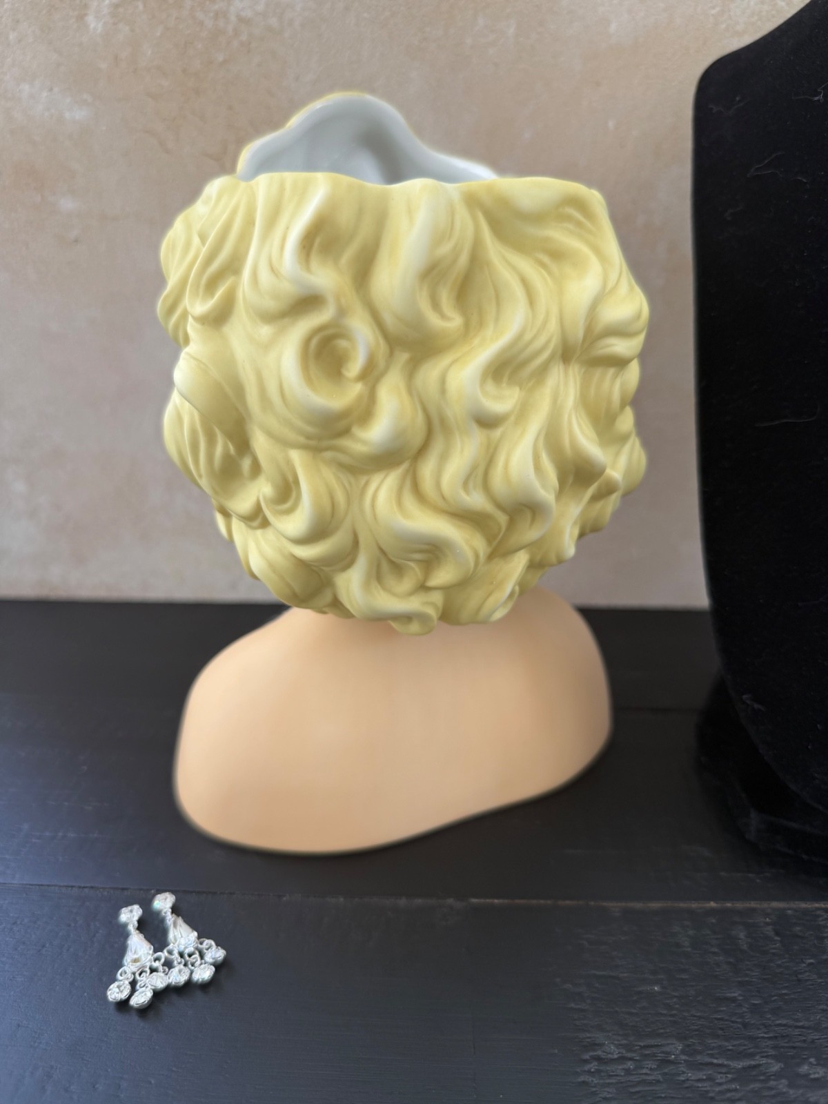VINTAGE LADY HEAD VASE NIB CONVENTION MARILYN MONROE VINTAGE RHINESTONE BRACELET