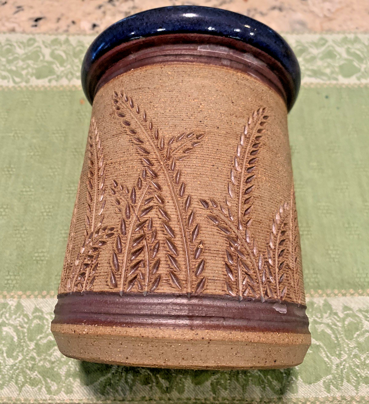 Signed Meredith studio stoneware art pottery Vase handmade 80’s 6.5 inches tall