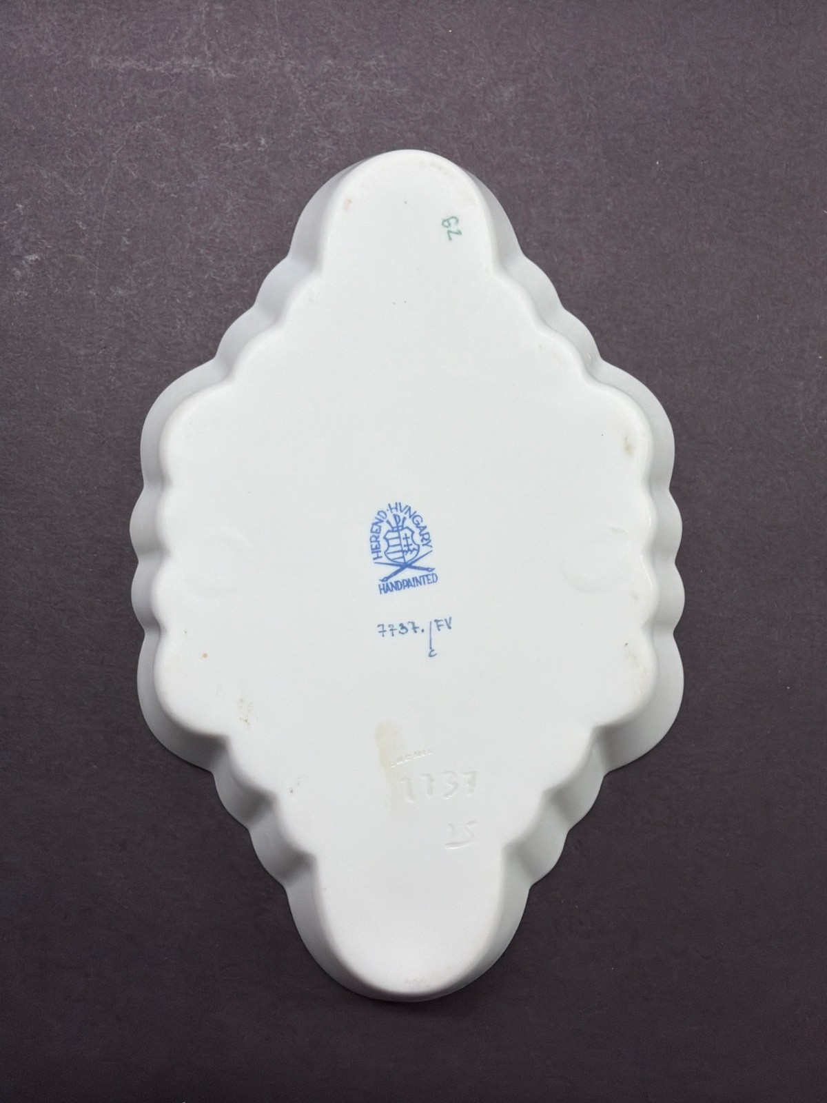 Vintage Herend Indian Basket Bouquet Green Porcelain Diamond Shaped Dish 7737 AV