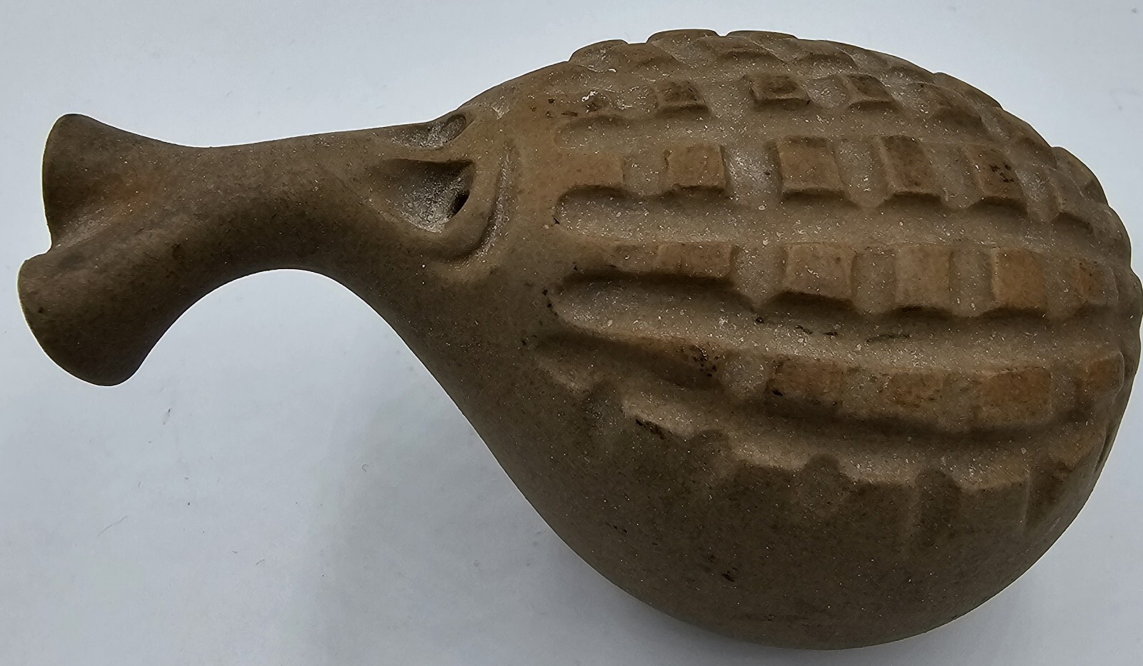 Vintage Robert Maxwell Fig 12 Critter Art Pottery Signed 2.25″H x 4.75″L