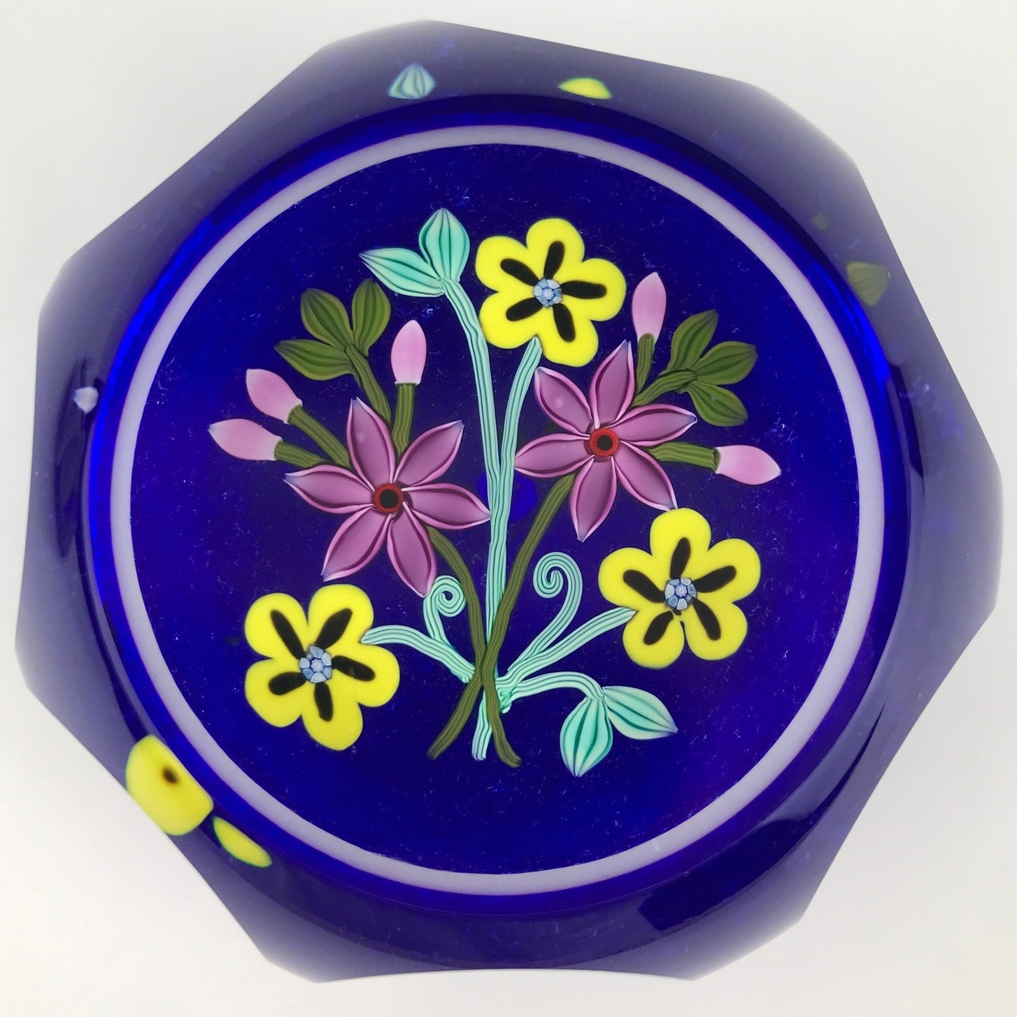 Perthshire 1999E Bouquet on Blue Lampwork Clematis Flower Faceted Paperweight