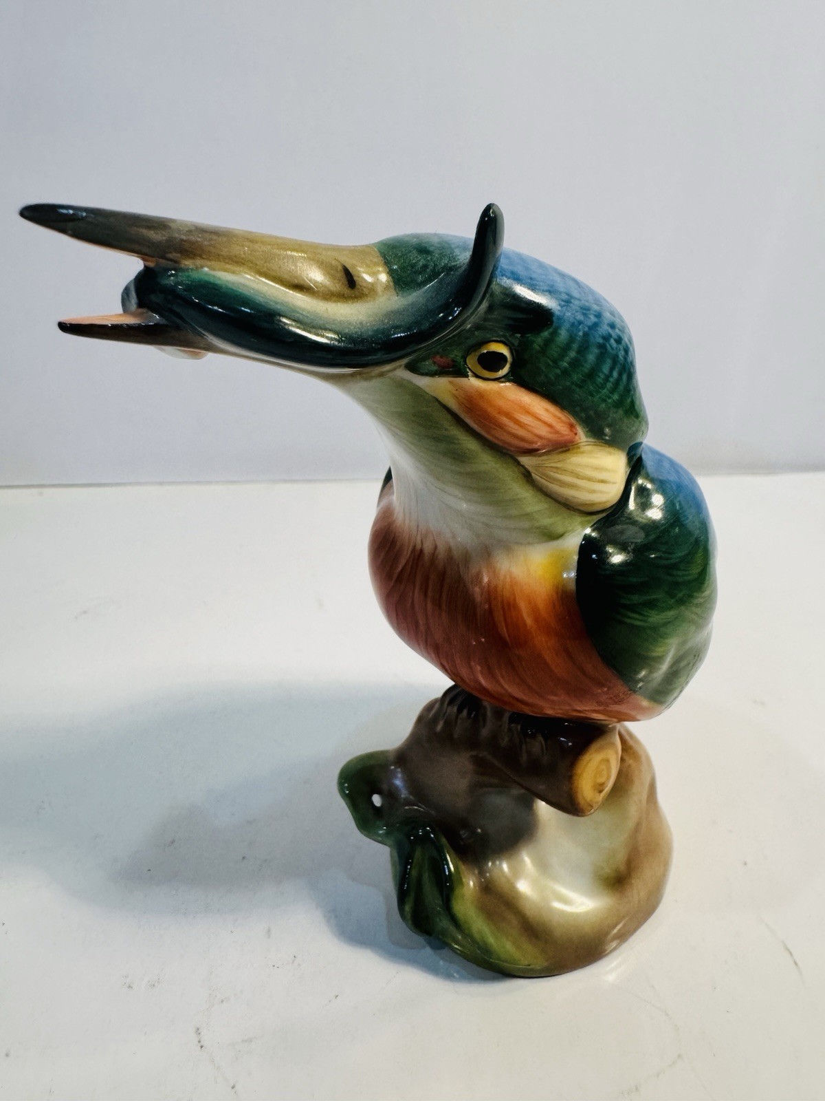 Herend Naturalistic Kingfisher w/Fish In Mouth Hand Painted Perfect! Retail $530