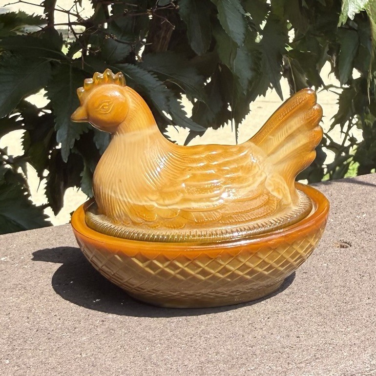 Rare Unmarked Degenhart 1960s Caramel Slag Glass Hen On A Nest Mini Salt Cellar