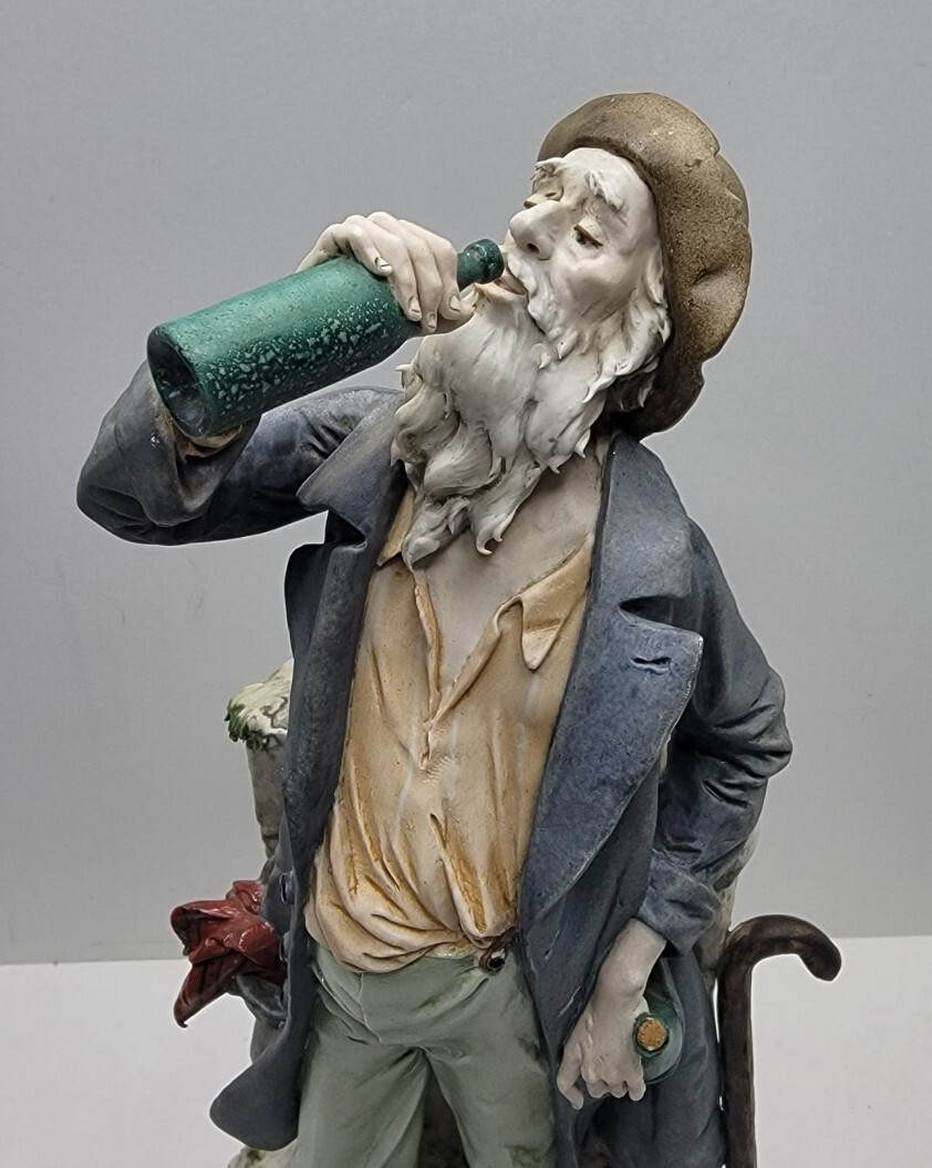 Triade – L’arte Della Porcellana- Benacchio Figurine- Old Man Drinking #710