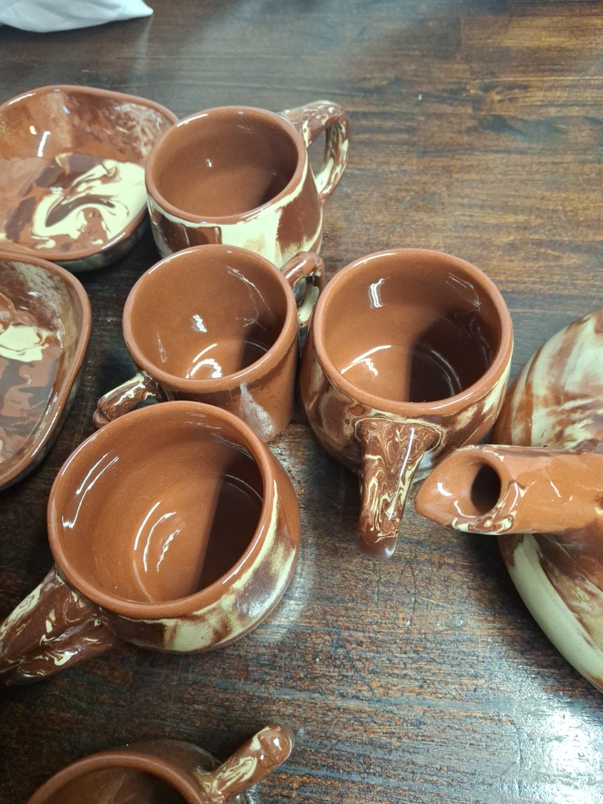 clays in calico pottery