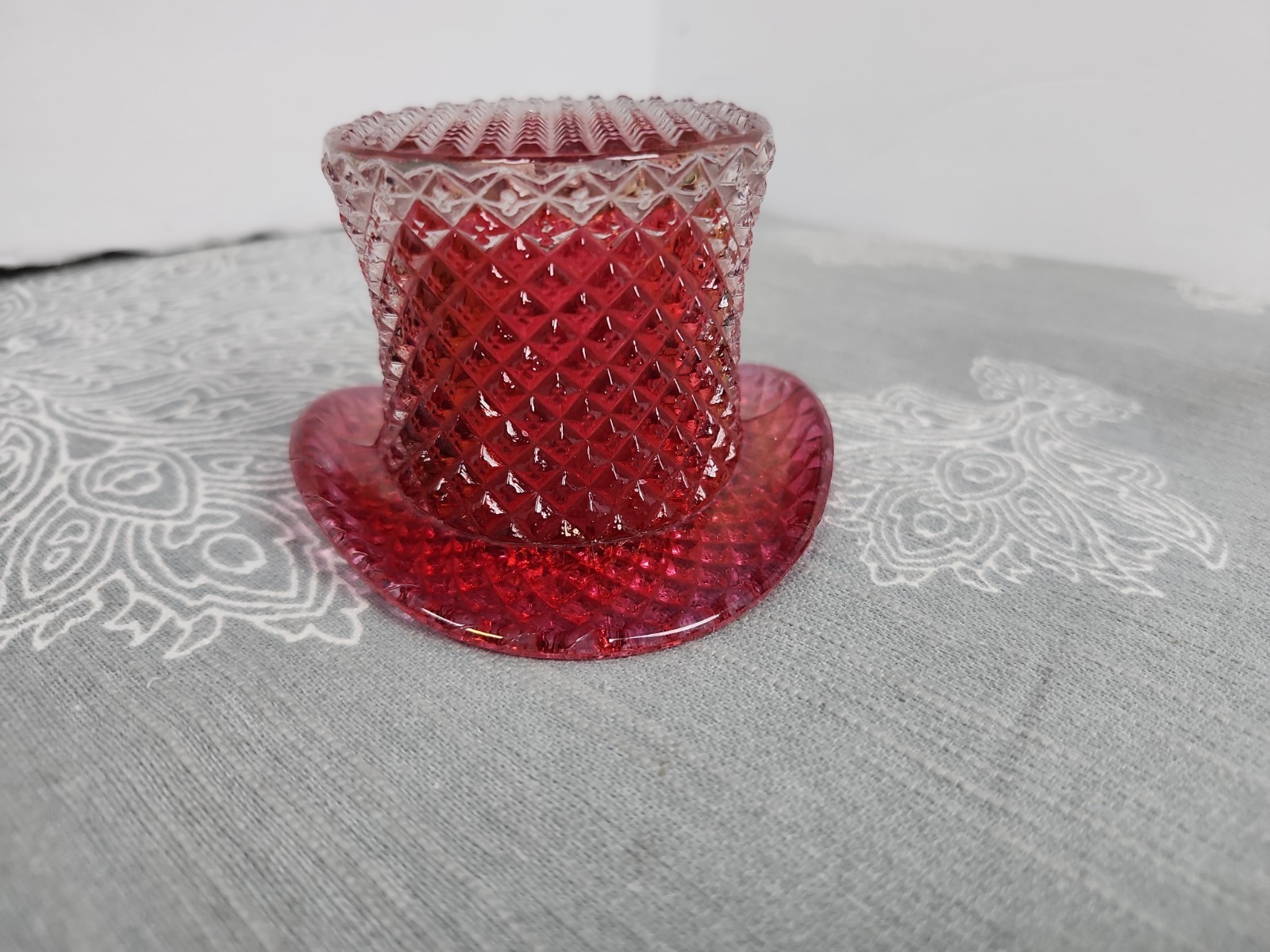 Vintage Ruby Art Glass Top Hat Mid-century Toothpick Holder