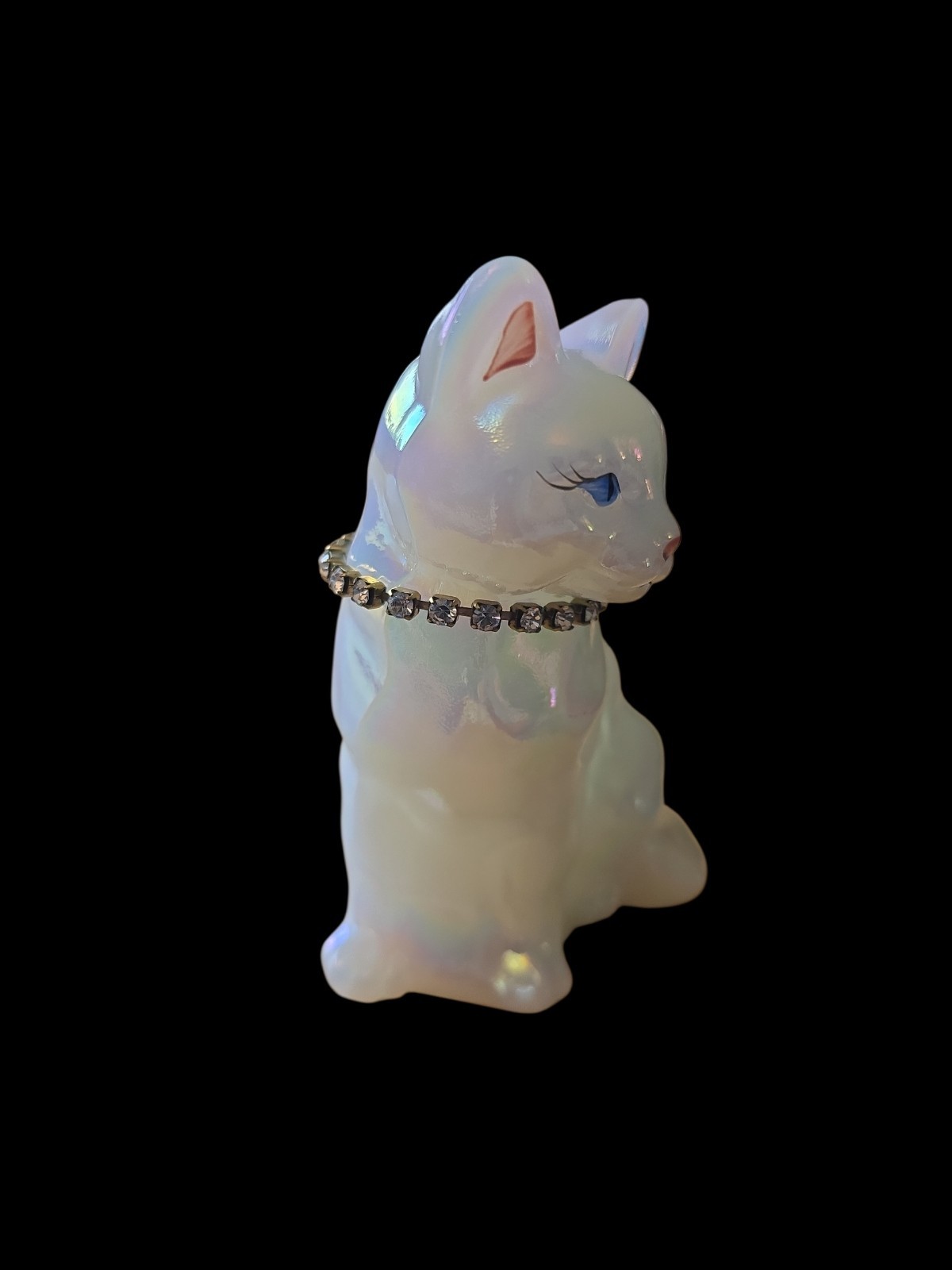 Vintage 3.75″ Fenton White Iridescent Cat Collar figurine Signed T. Watson