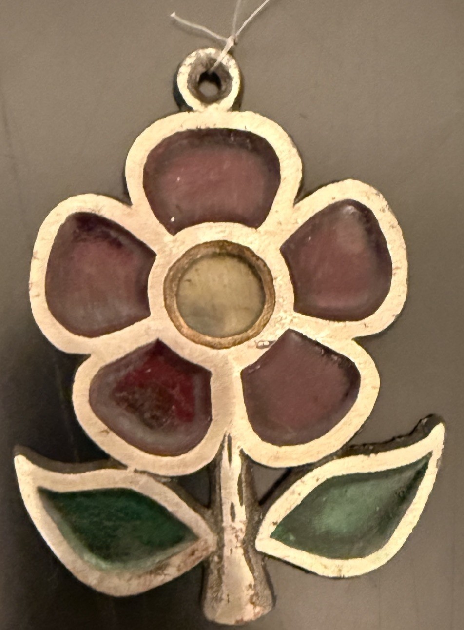 Vintage 1960s Stained Glass Flower Suncatcher – Red Petals & Green Leaves 4″H