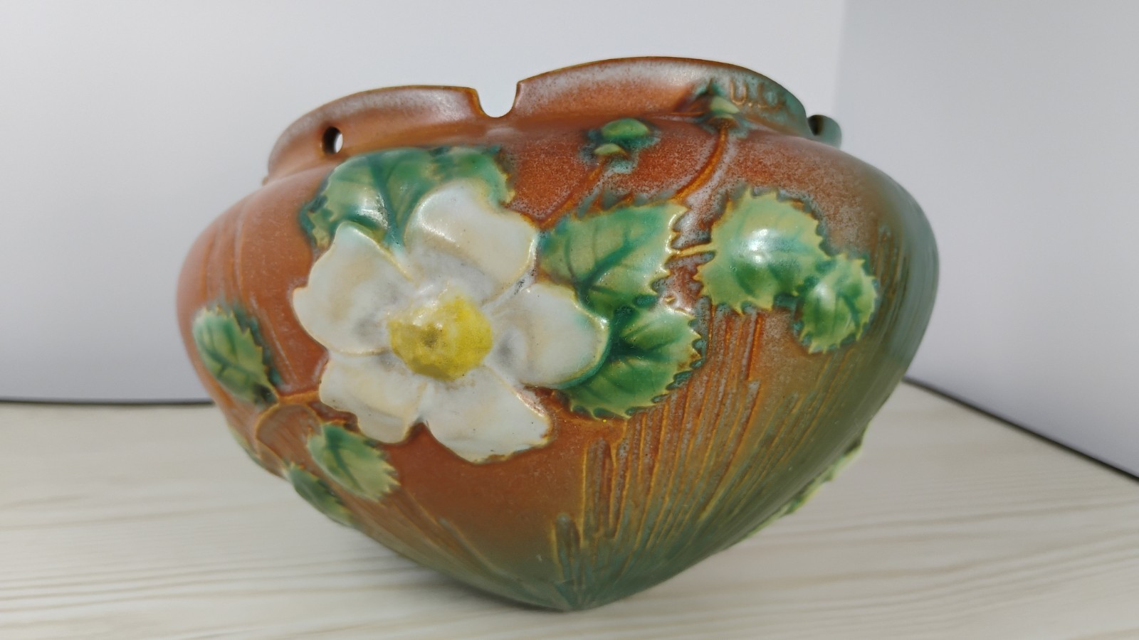 Vtg 1940 Roseville White Rose Autumn Brown Hanging Basket Planter 463-5 No Chain