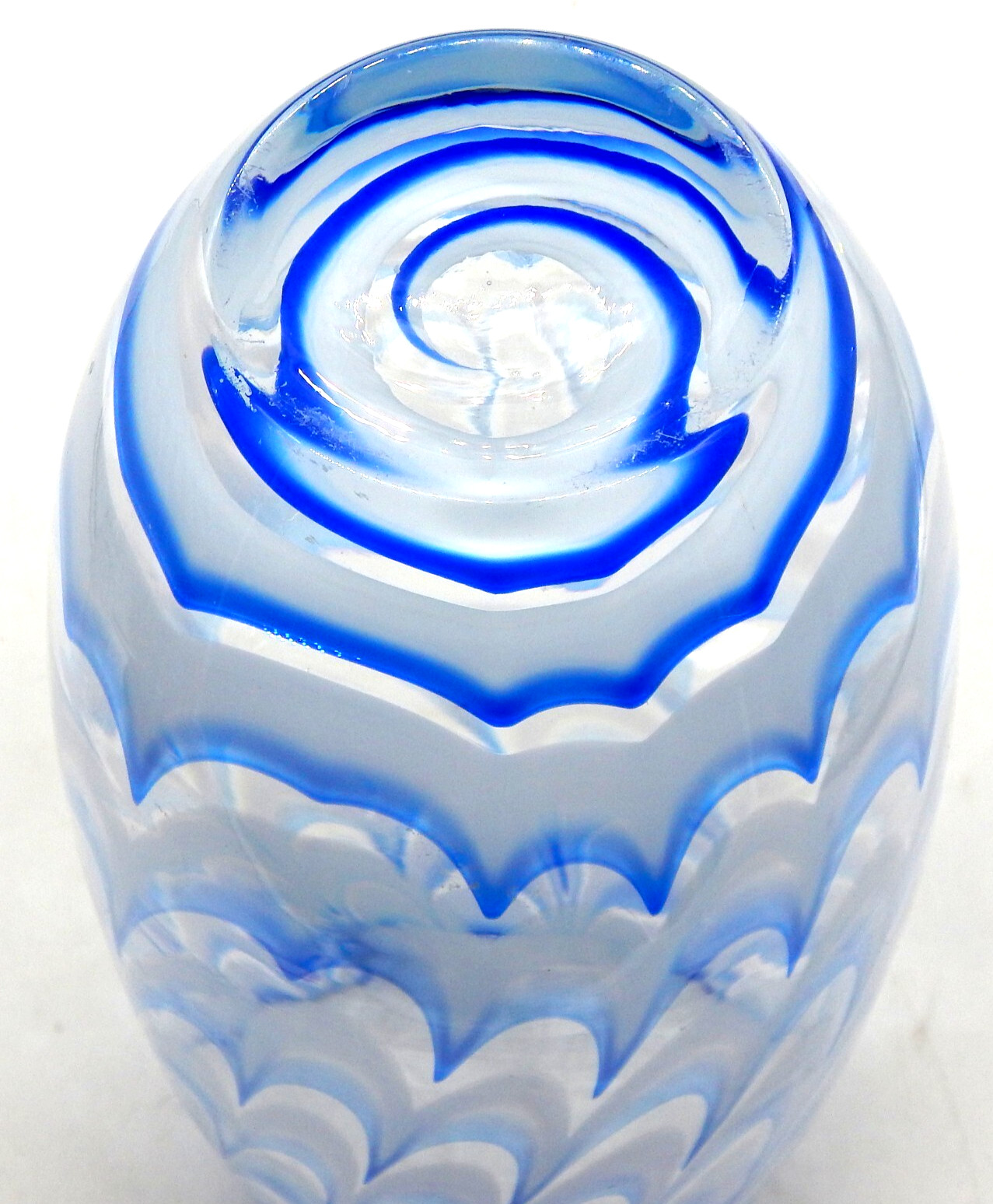 TARNOWIEC ART GLASS Heavy HAND-BLOWN Blue White 14″ Vase Made In POLAND