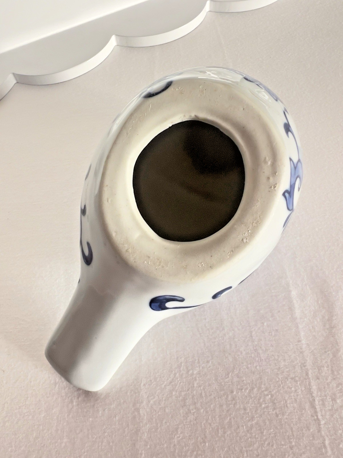 Chinoserie Hand Painted Bird Blue & White Floral Delft Ceramic Decor Figurine