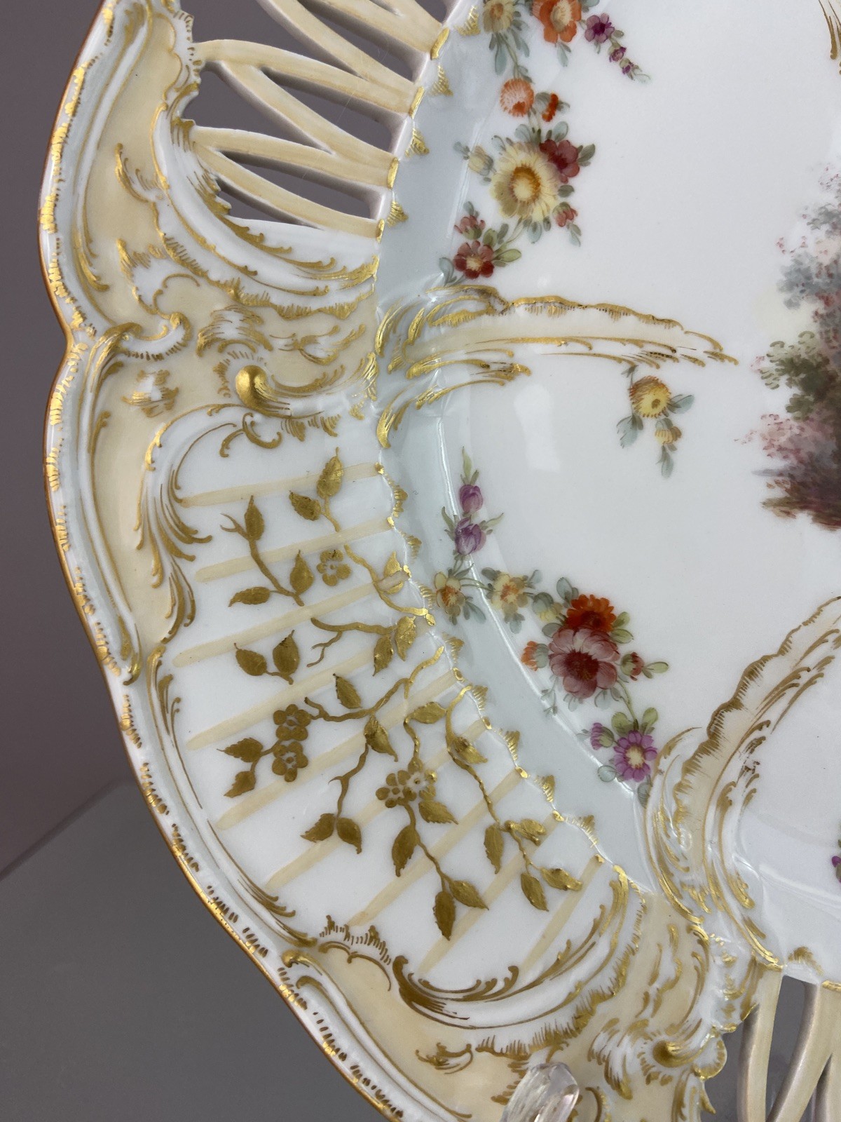 Important KPM Berlin Reticulated Plate, Watteau-Style Scene, 19th Century #2