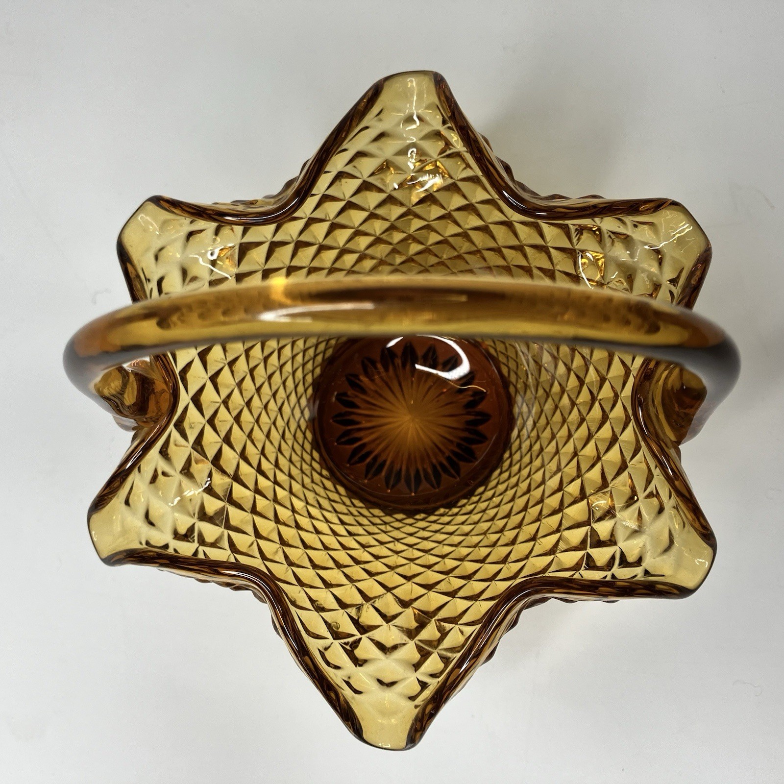 Vtg Amber Indiana Art Glass Basket Diamond Point Applied Handle Approx 6″ tall