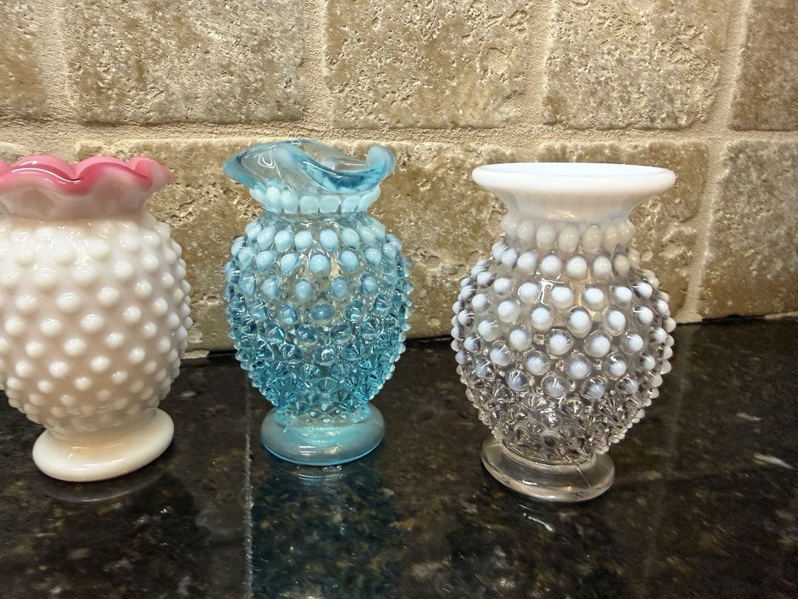 VTG LOT of 5 FENTON USA Hobnail Art Glass Flower Bud Vase Blue Peach White
