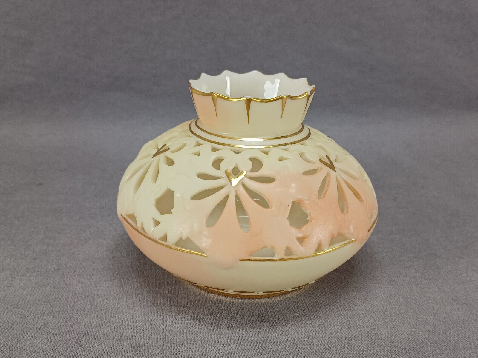 Locke & Co Worcester Reticulated Blush Ivory & Gold 2 7/8 Inch Vase