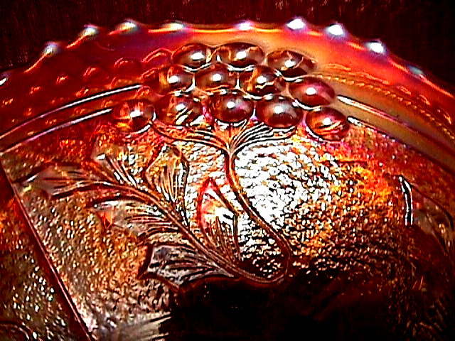 “HORSE MEDALLION” 7 5/8″ FLAT PLATE DARK MARIGOLD CARNIVAL GLASS BY: FENTON
