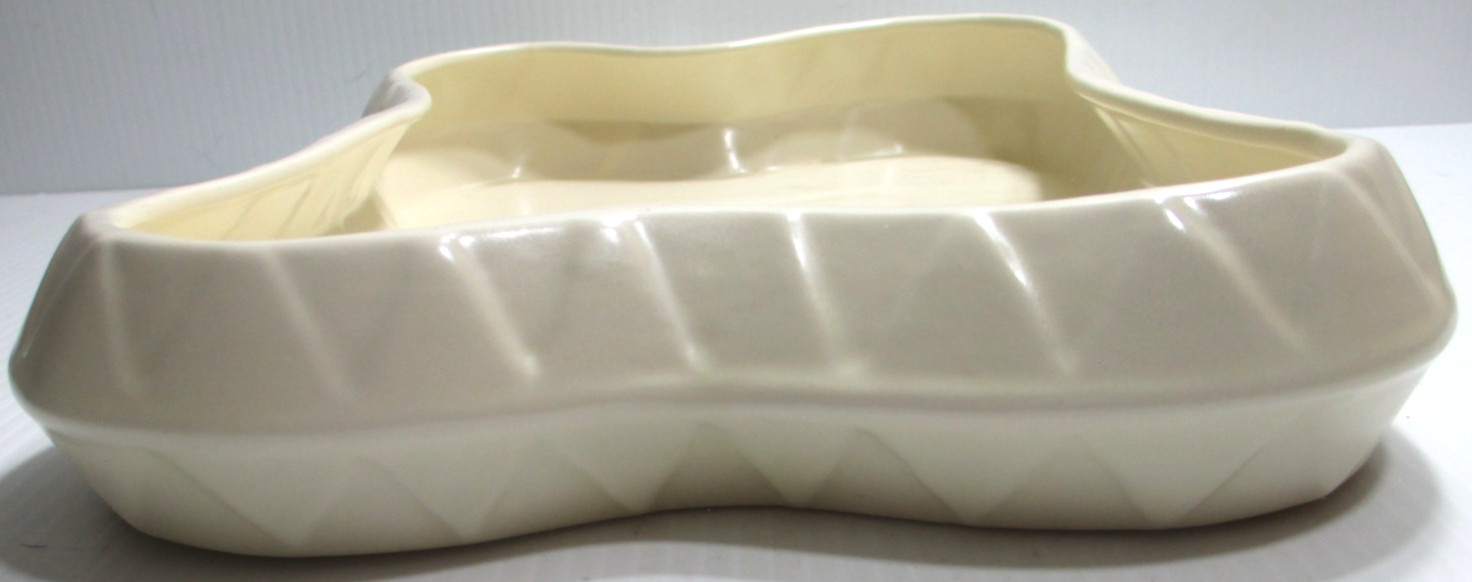 Vintage Red Wing Pottery Planter Shallow Bowl # 637 White Pond 11 3/4″ Long