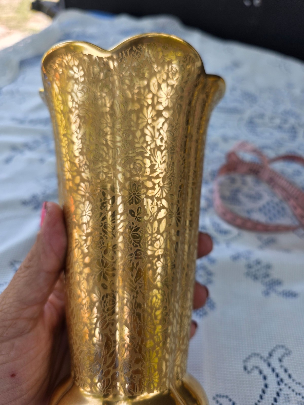 Wheeking Decocating Glass Gold Tone Scalloped Bud Vase Floral Embossed