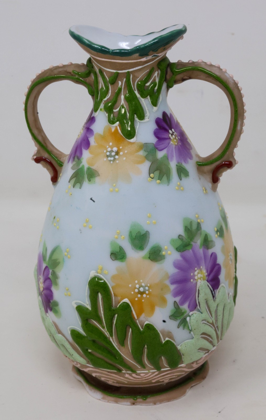Antique c. 1920 Nippon Moriage Vase 4.5″ T Japan Vintage Very Good Condition