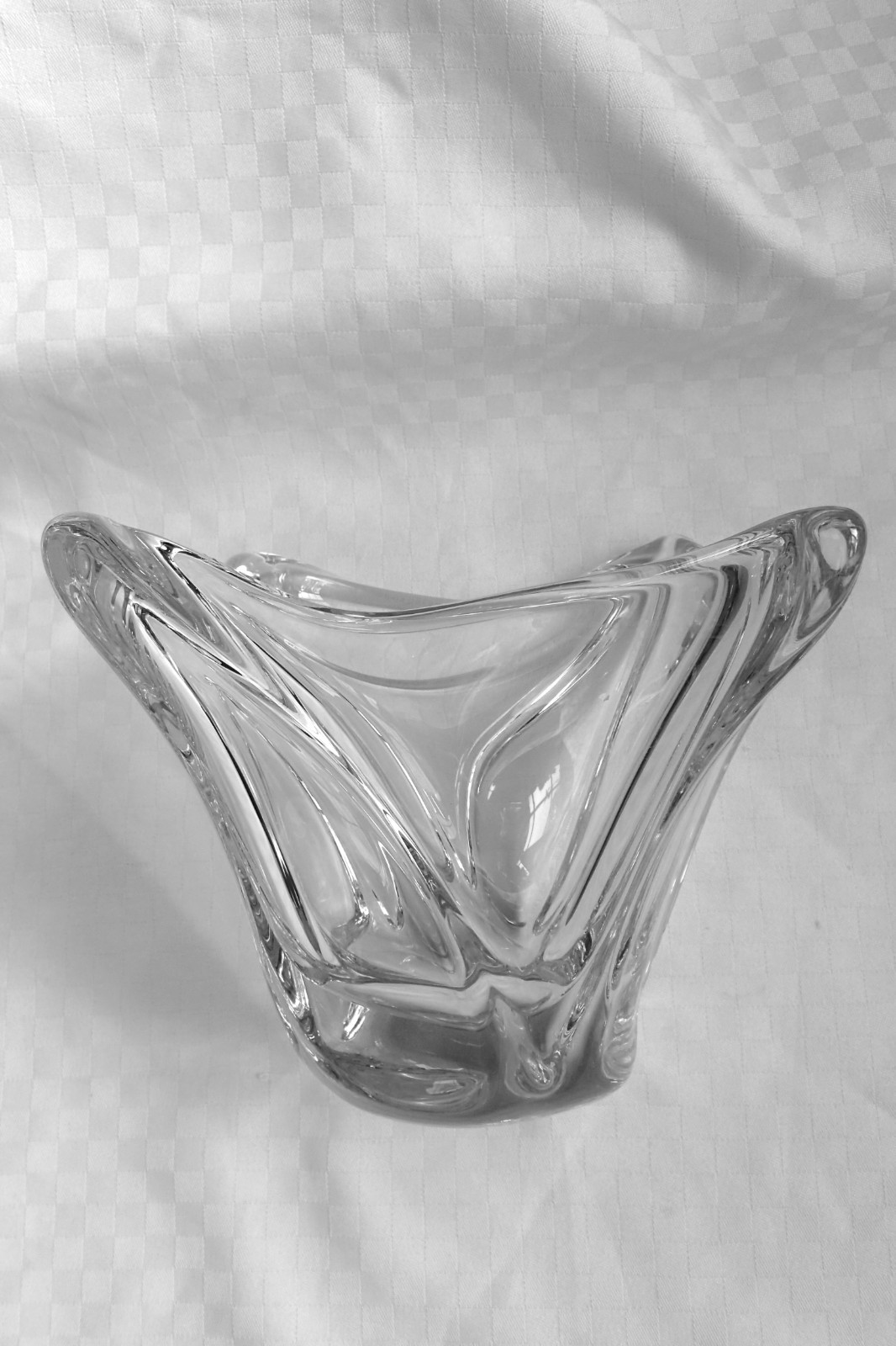 VINTAGE ANTIQUE HEAVY SIGNED DAUM FRANCE CRYSTAL GLASS VASE 11 1/2 POUNDS