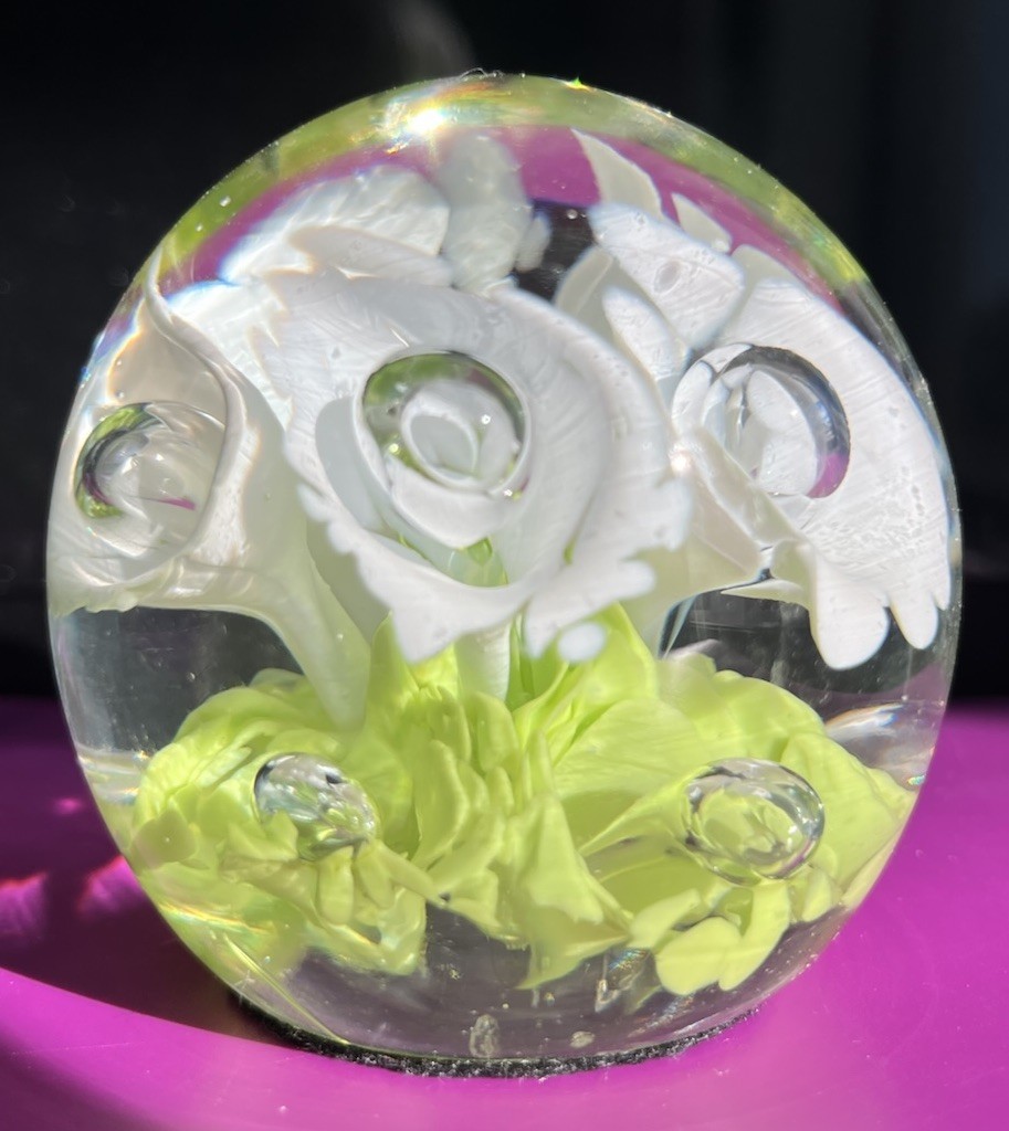 Art Glass Paperweight w/ White & Mint Green Trumpet Flowers & Controlled Bubbles