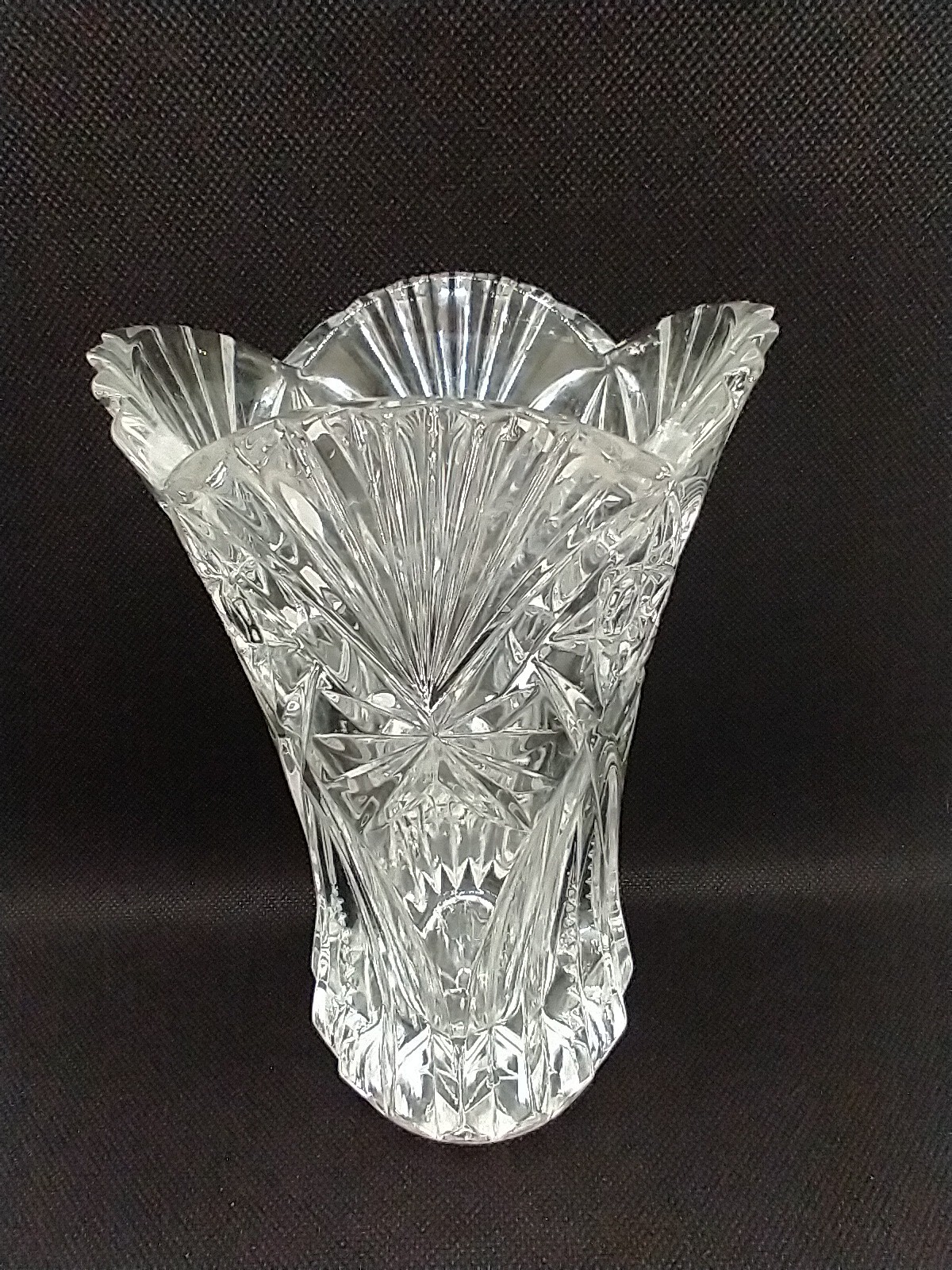 J. G. Durand Cristal D’Arques 24% Lead Crystal Vase In The Vincennes Pattern 7″