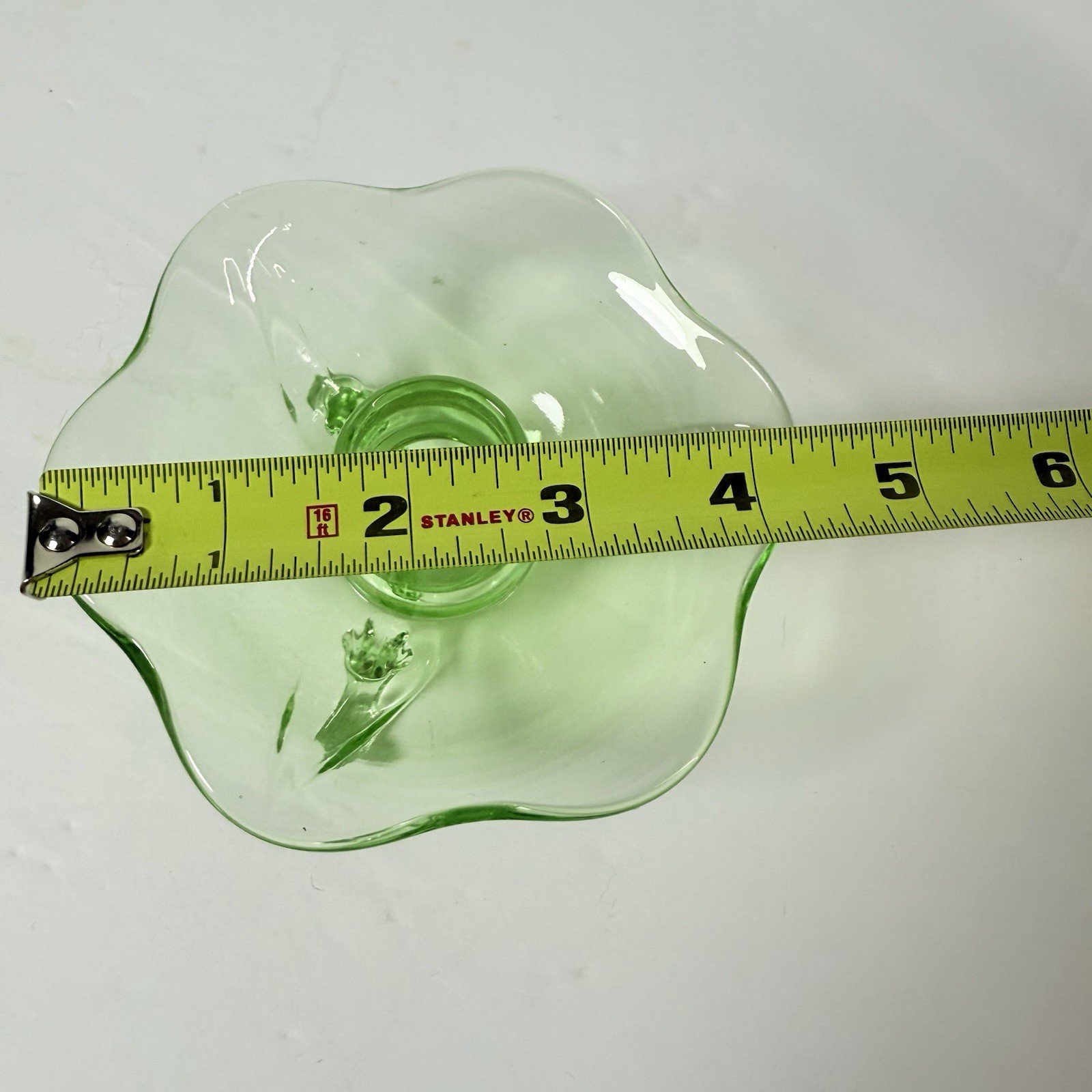 FENTON LOTUS 6-PETAL GREEN URANIUM VASELINE GLASS 3-FOOTED CANDLE HOLDER