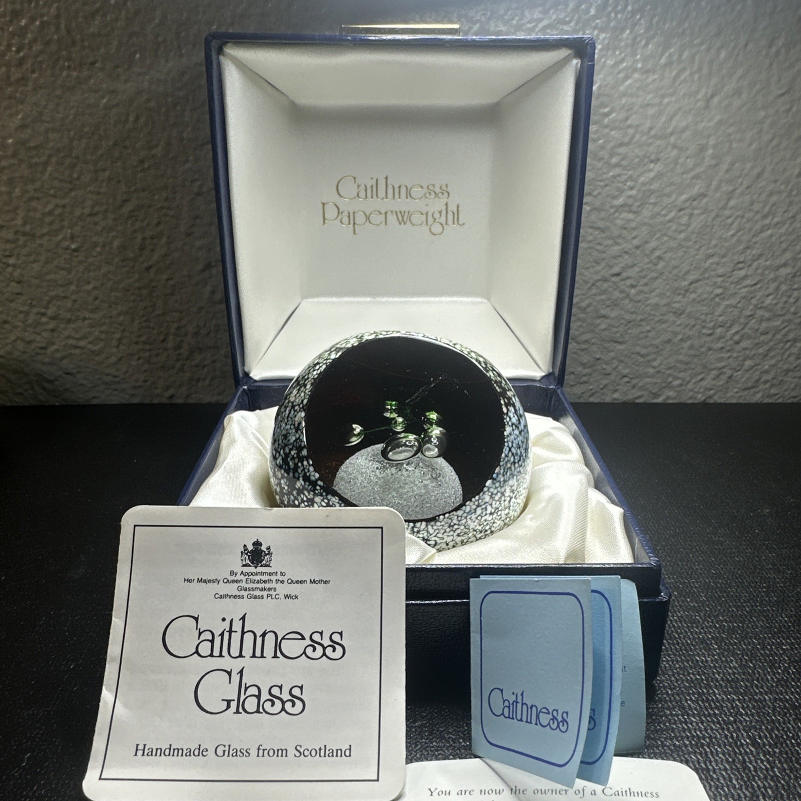 CAITHNESS ADVENTURE PAPERWEIGHT#43/500 signed in original box mint condition