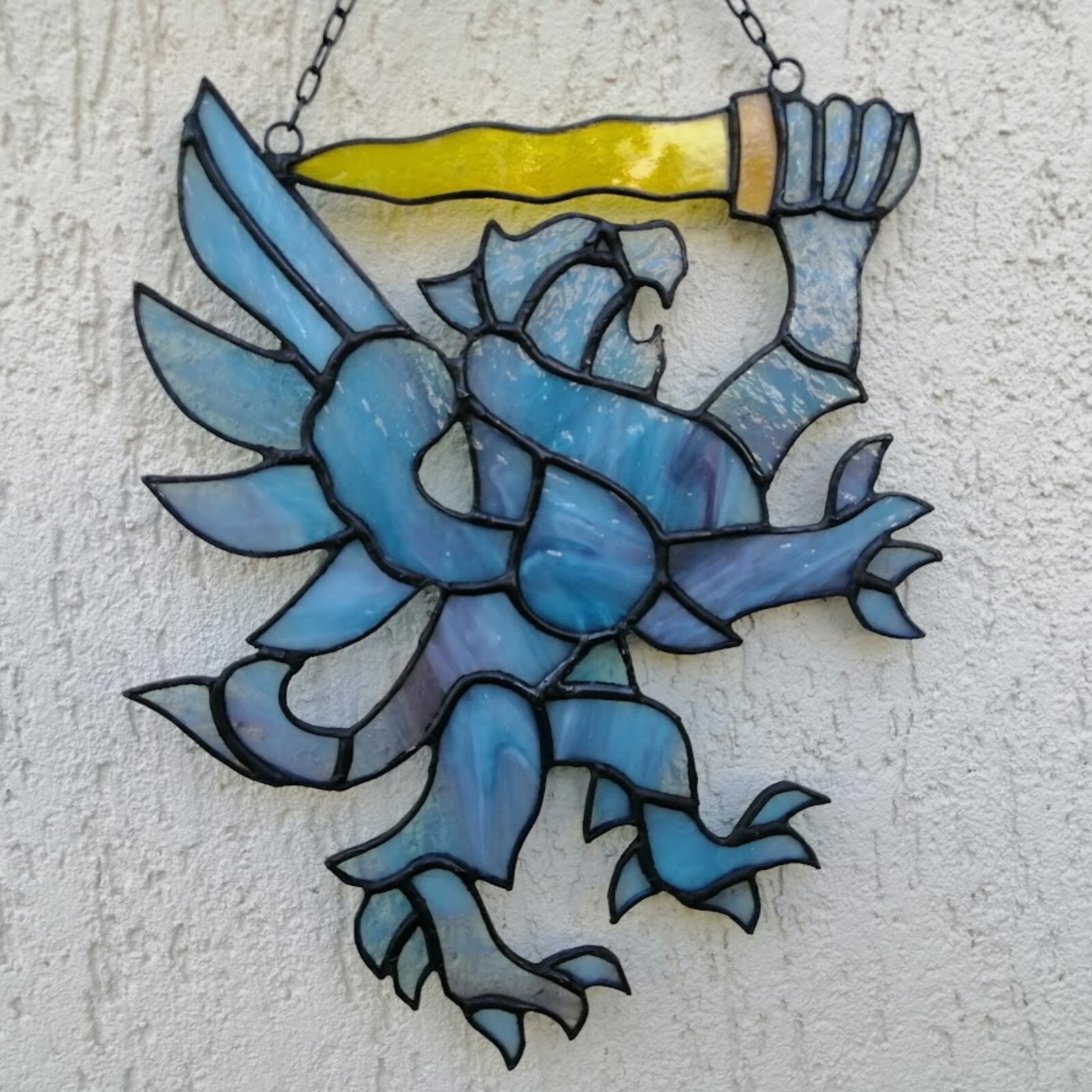 Stained Glass Winged Lion Suncatcher Window Panel – Gryphon Wall Hanging Decor