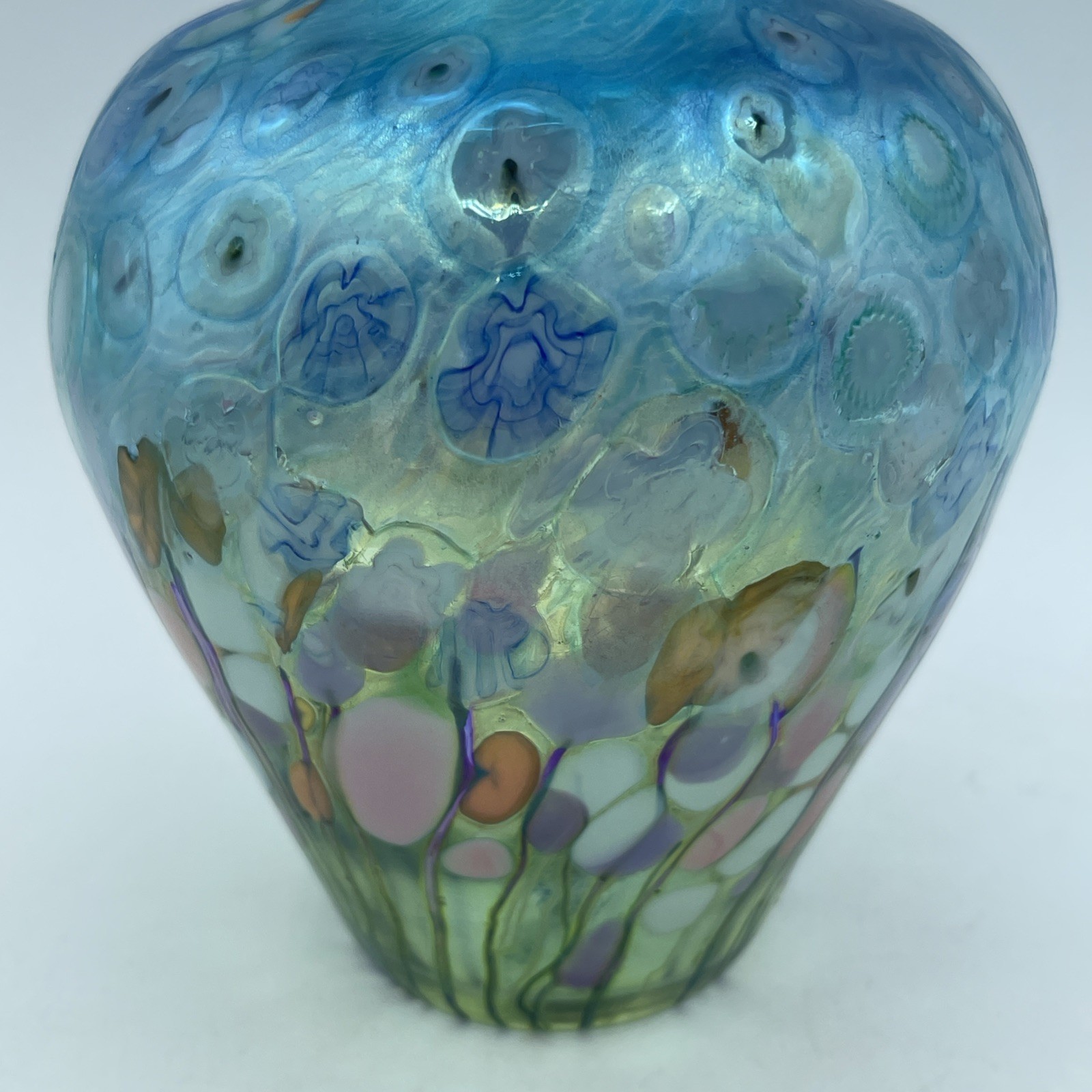 ROBERT HELD SIGNED 6″ IRIDESCENT ART GLASS STUDIO VASE CALIFORNIA POPPY STYLE