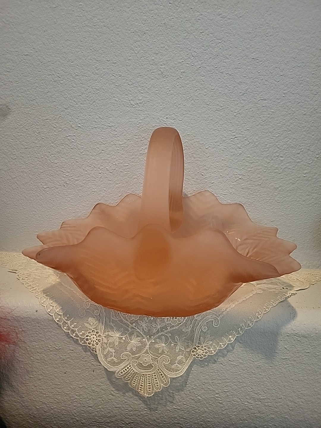 Vintage Mikasa Pink Satin Frosted Wedding Basket Glass Textured Vase Handle Tag