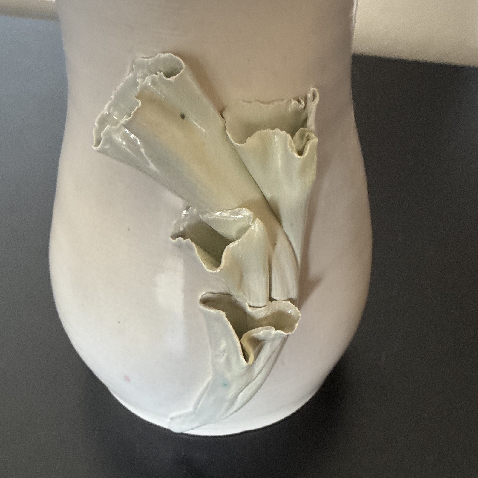 MODERN CONTEMPORARY PORCELAIN OR POTTERY VASE WITH APPLIED FLORAL DECORATION