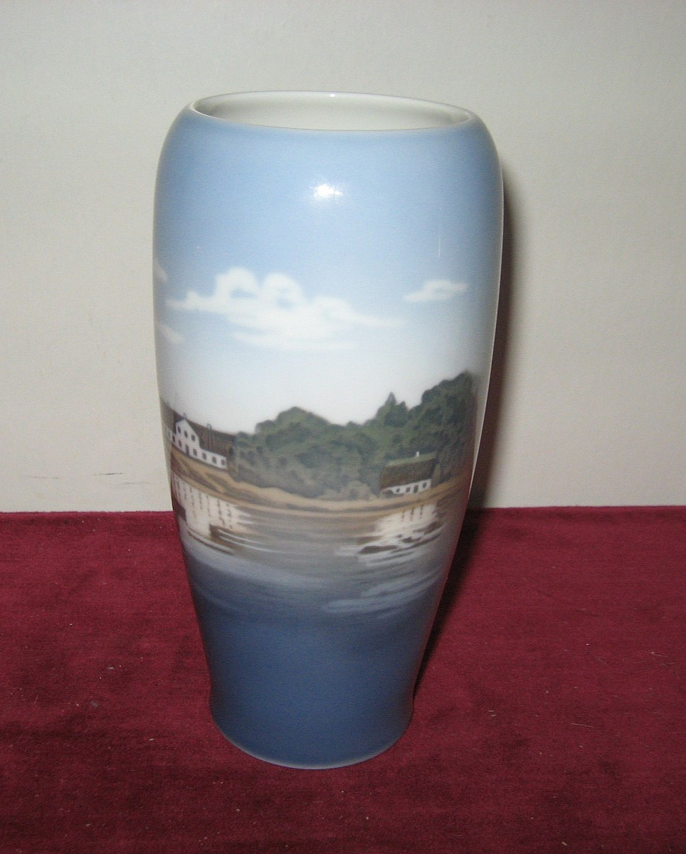 ROYAL COPENHAGEN DENMARK FINE PORCELAIN SHIP SCENE VASE Signed Numbered