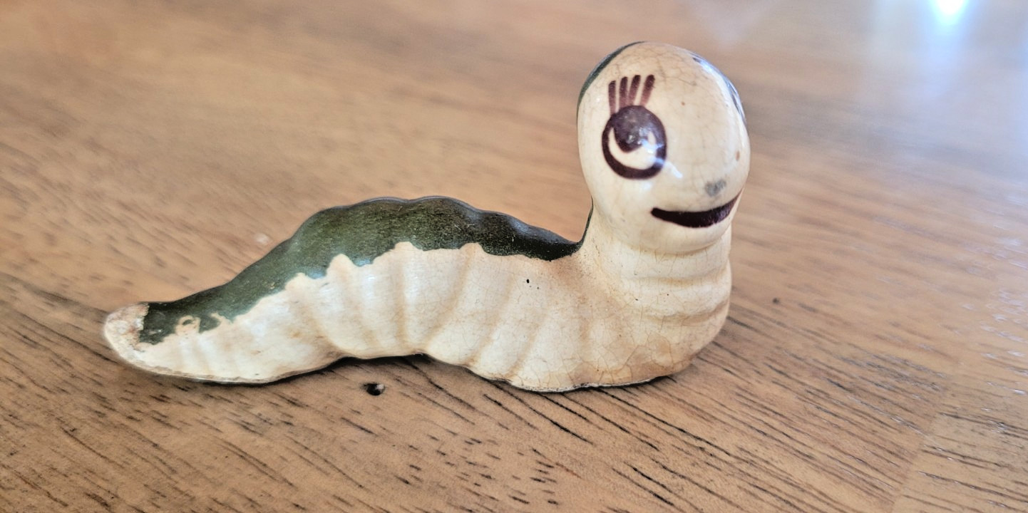 Rio Hondo California Pottery Caterpillar Inch Worm 3″ Long