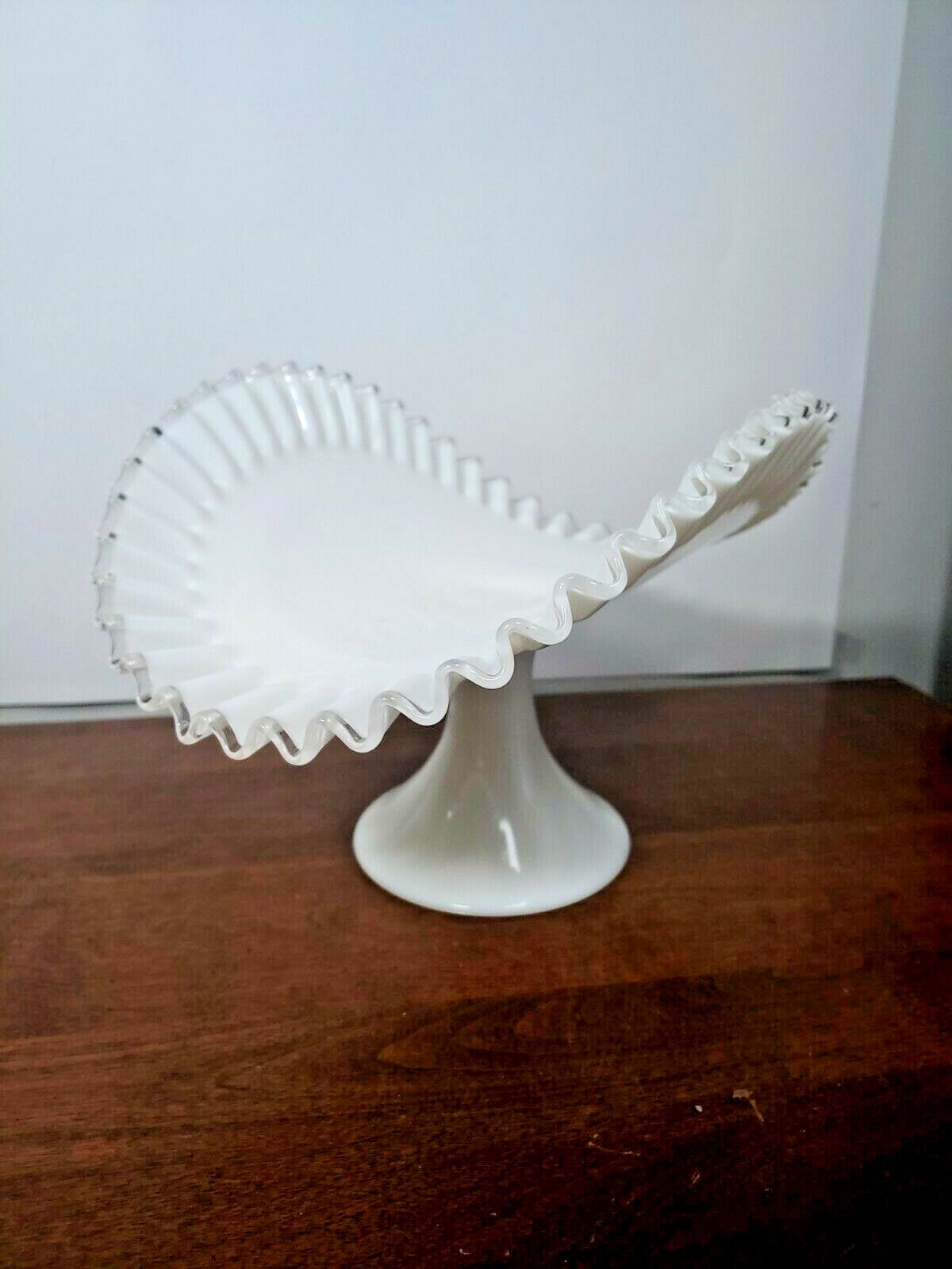 STUNNING TALL FOOTED BANANA STAND FENTON SILVERCREST – GORGEOUS