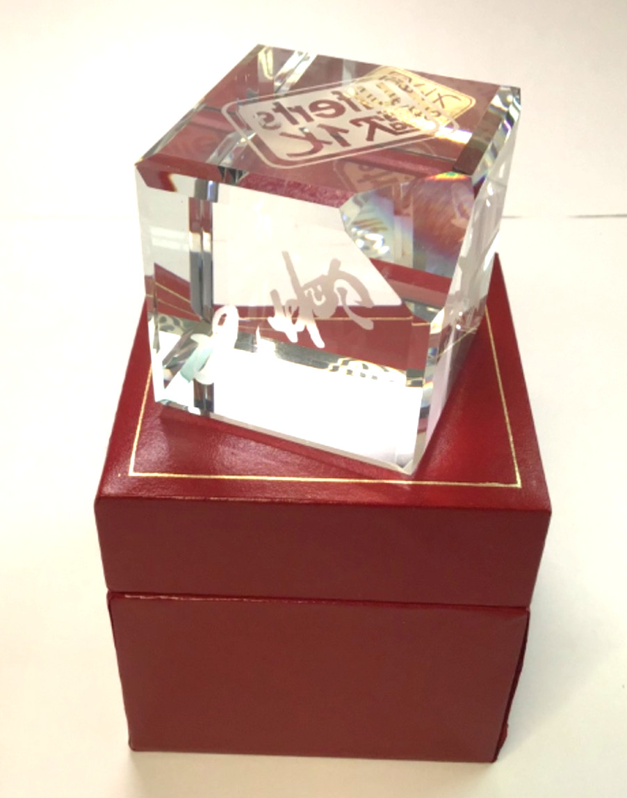 SQUARE GLASS PAPER WEIGHT W/CASE – 2.5 x 2.5 in Dia. LAZER ENGRAVED ASIAN WORD