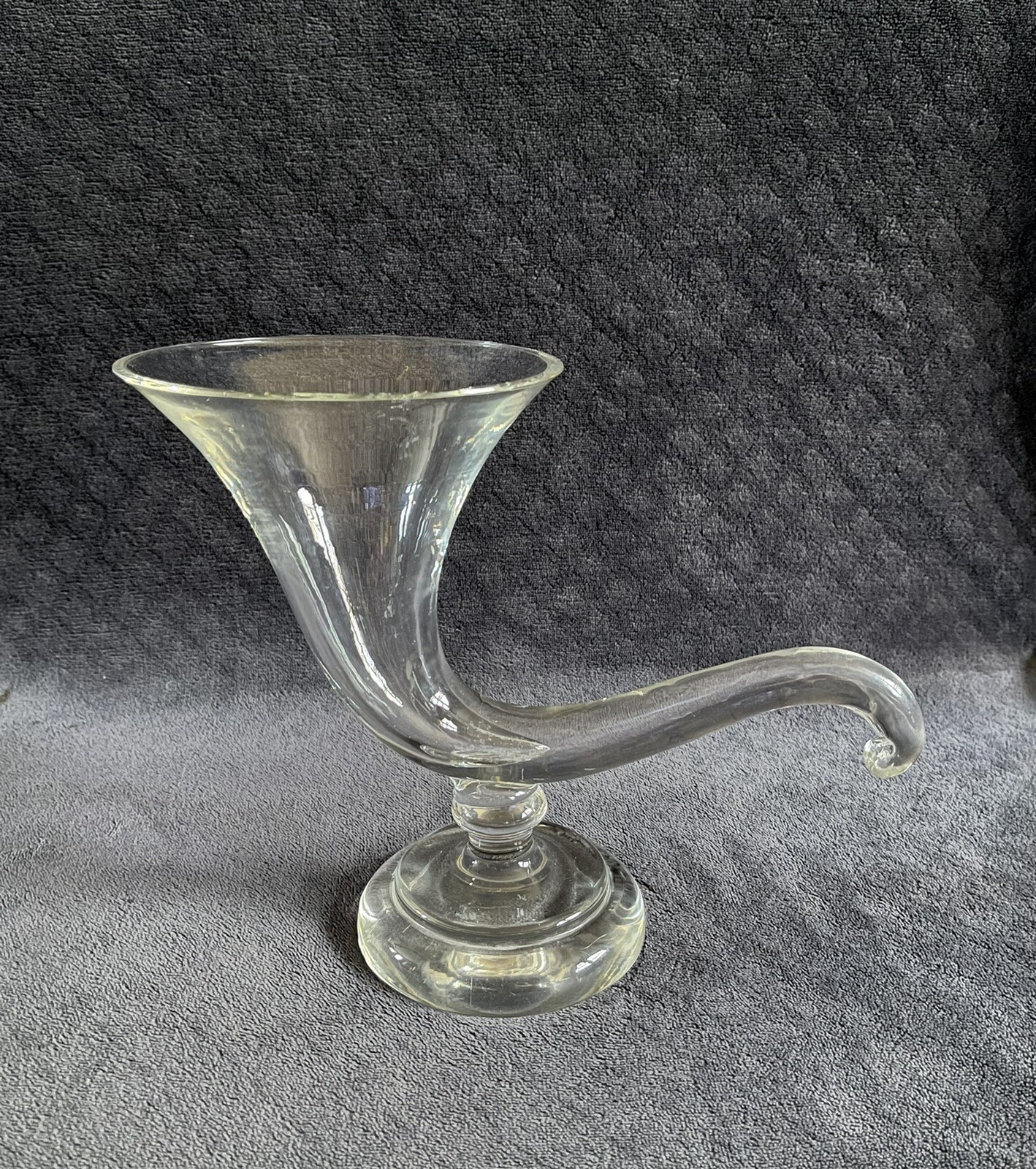 RARE 19th Century Antique Hand Blown Glass Cornecopia Horn Of Plenty Vase