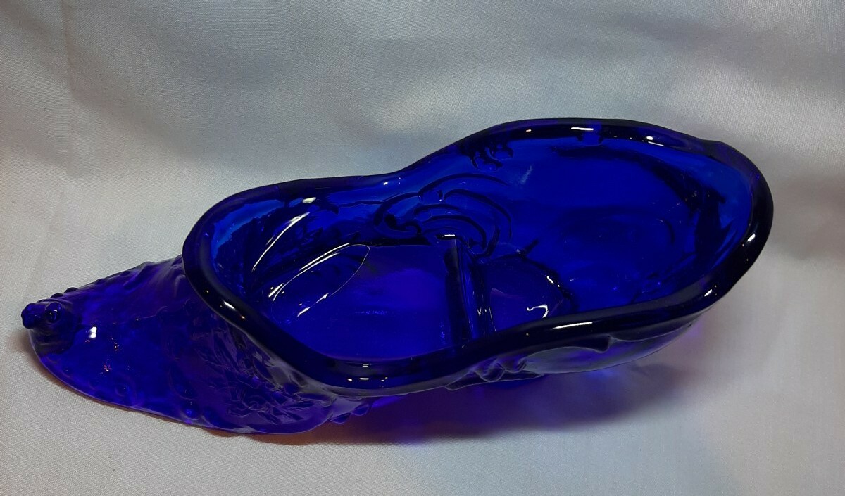 Vintage Mosser Victorian style Cobalt Blue Glass Slipper Shoe, Pointed Toe
