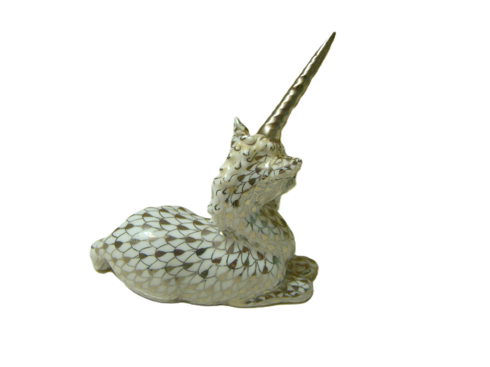 🌺 HEREND PLATINUM Unicorn Fishnet Design Sitting Unicorn Figurine, #15353 HTF