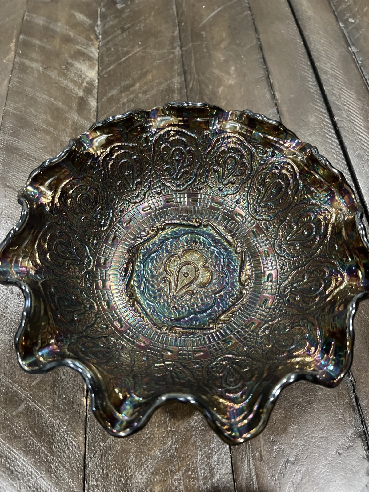 Fenton Parisian Medallion Carnival Glass BERRY Bowl 7 5/8″ Thistle Outside