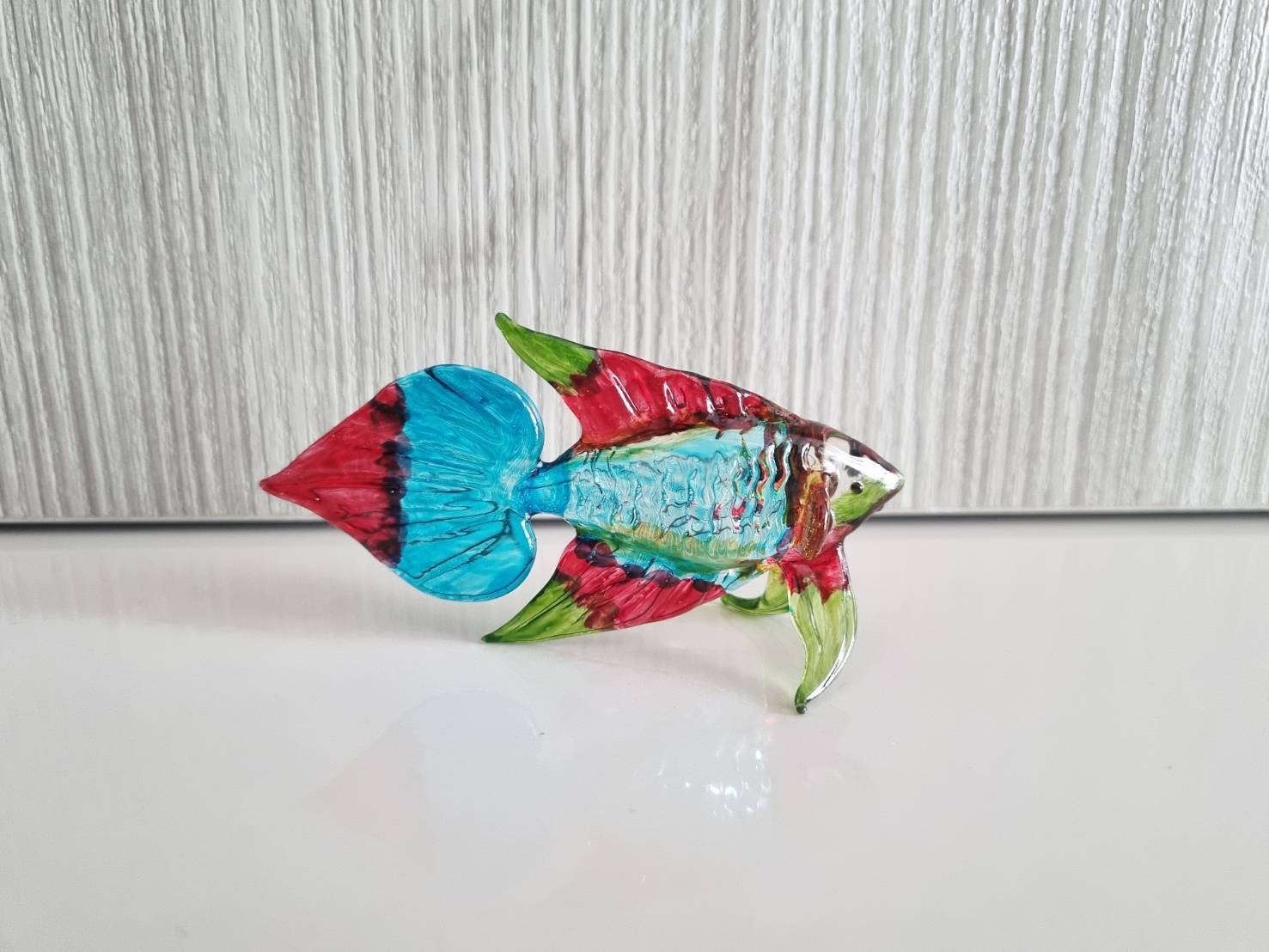 Thai Betta Fish Figurine Glass Hand Blown Murano Style Fighting Decor Red 3″