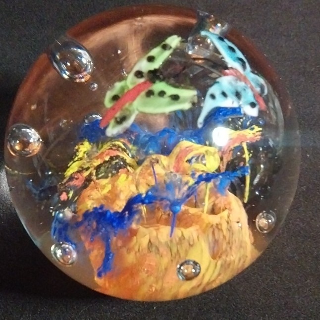 Fifth Avenue Crystal LTD Glass Butterfly Art Paperweight Bright and Whimsical