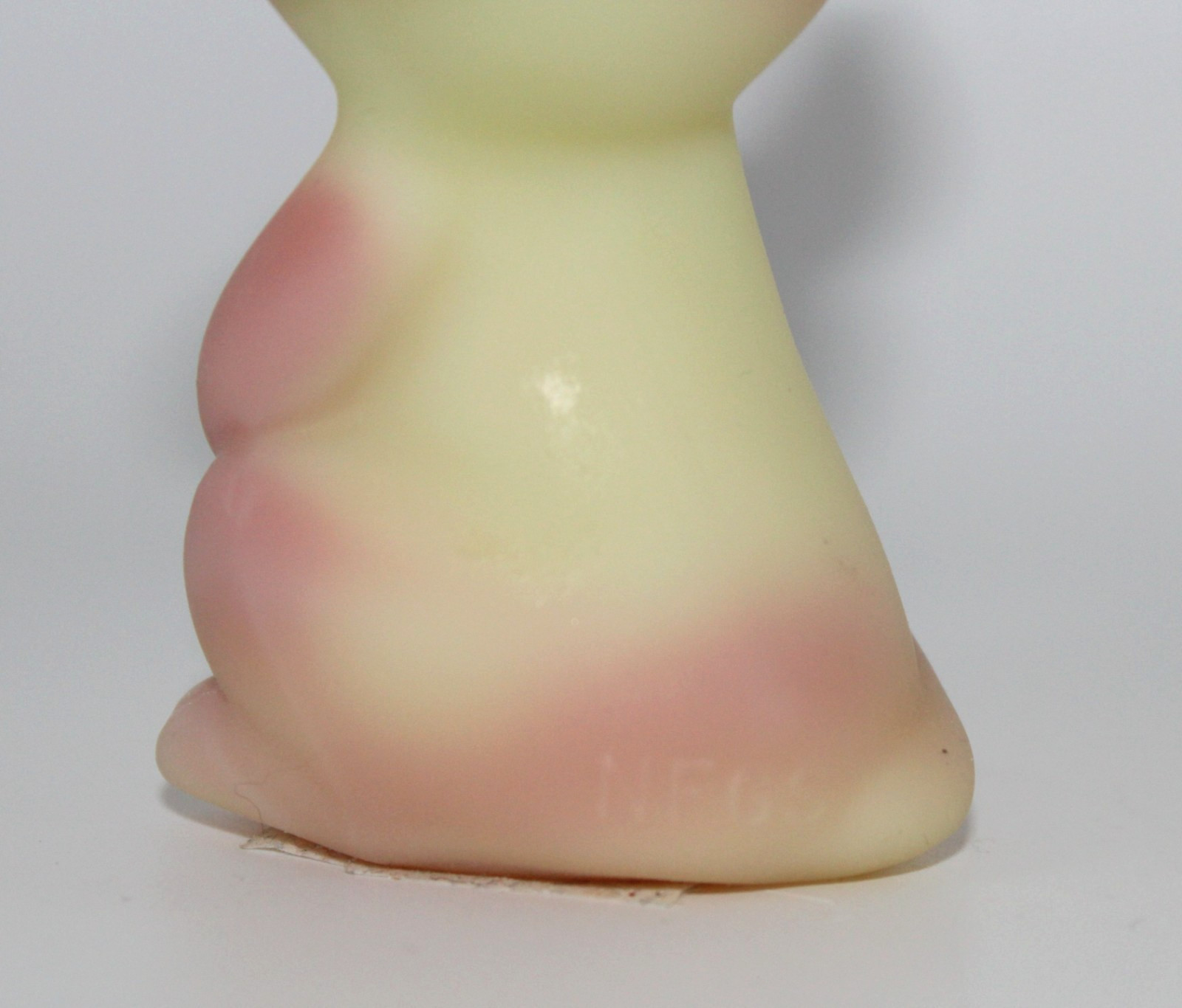 Fenton for NFGS Burmese Satin Mouse Pink Yellow Uranium GLOWS