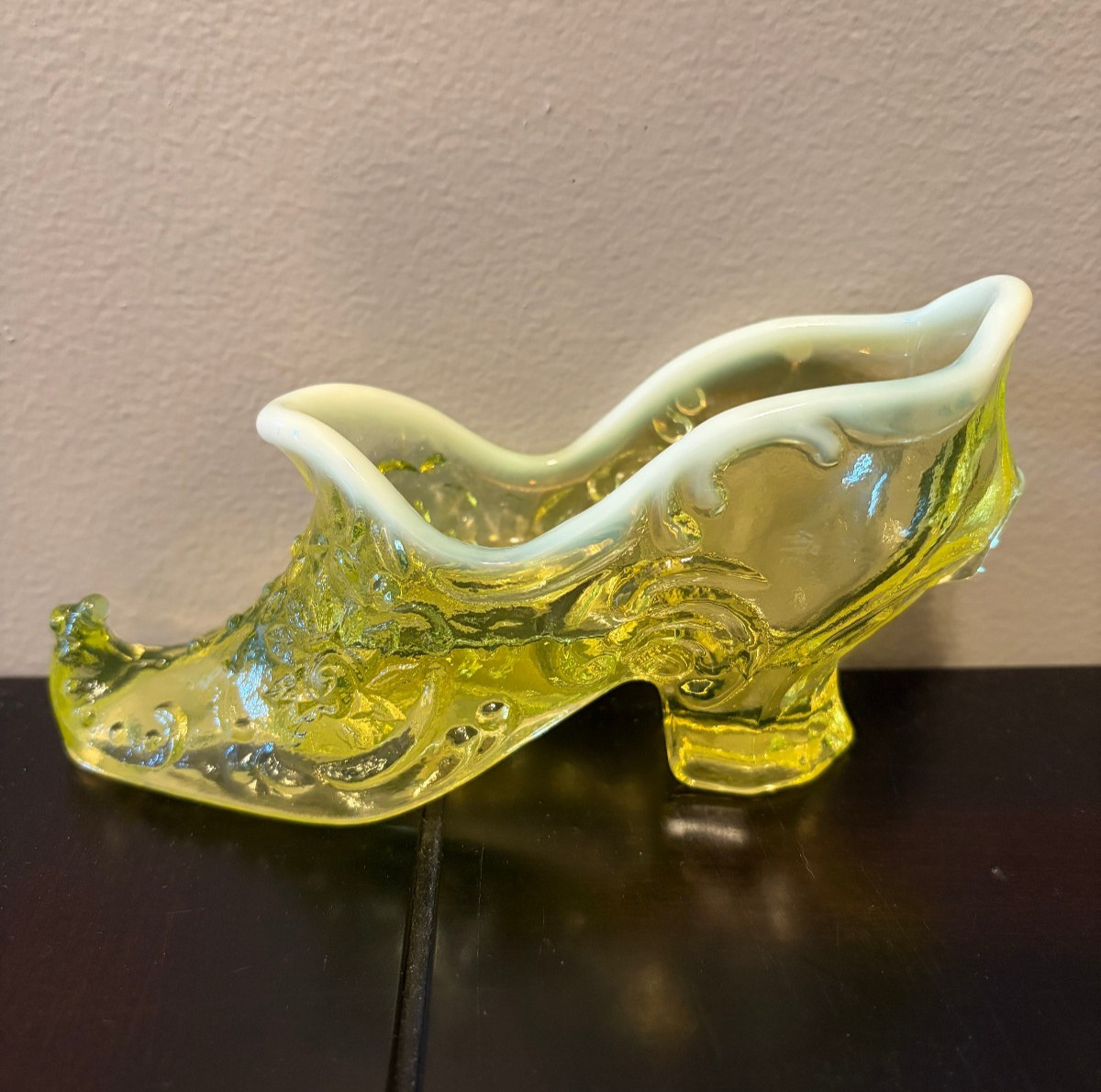 Mosser Opalescent Vaseline Uranium Rose Slipper Shoe Figurine 6″ UV Glow Vintage