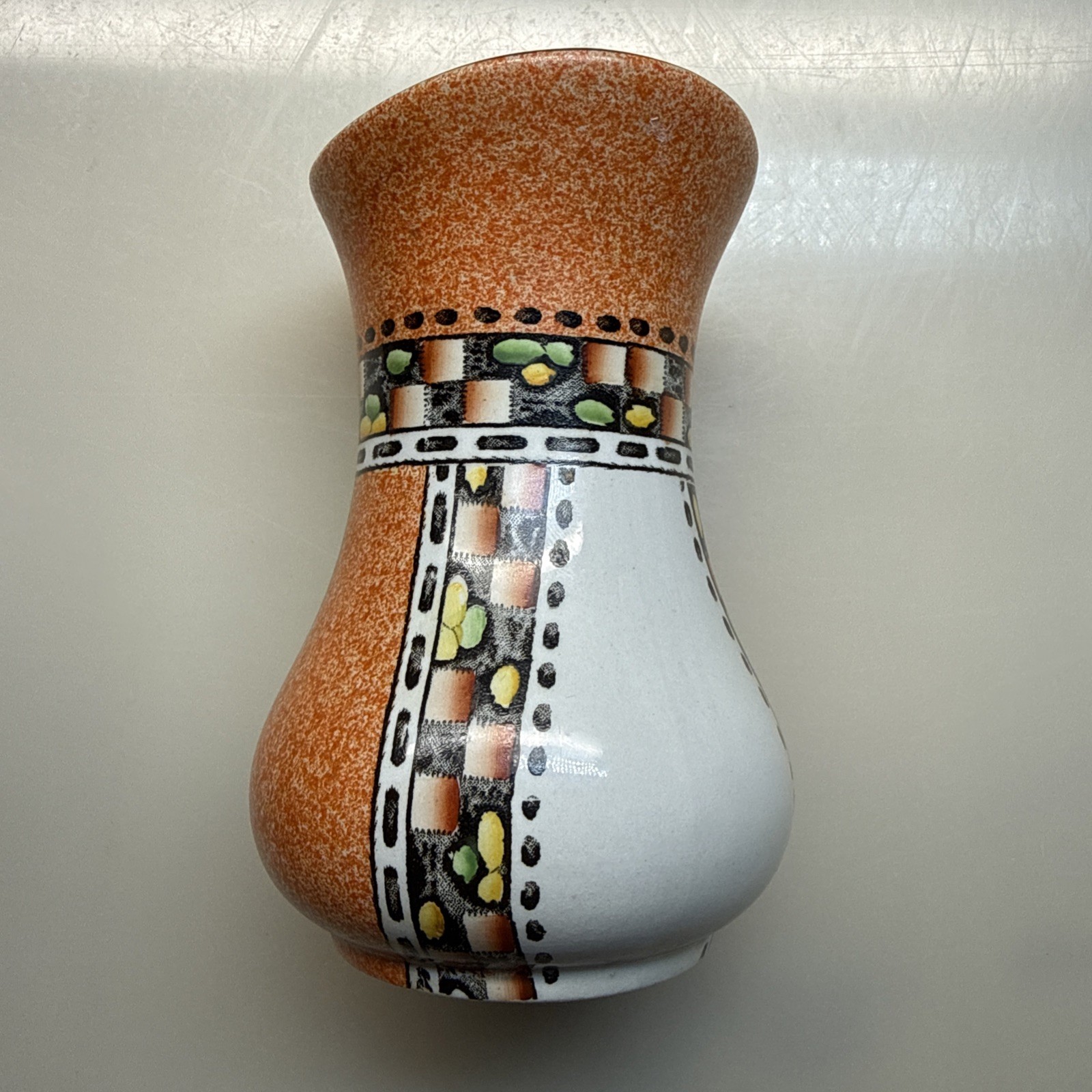 RARE Solian Ware SOHO Pottery LTD Ceramic Vase Cobridge England 5821 Stamped